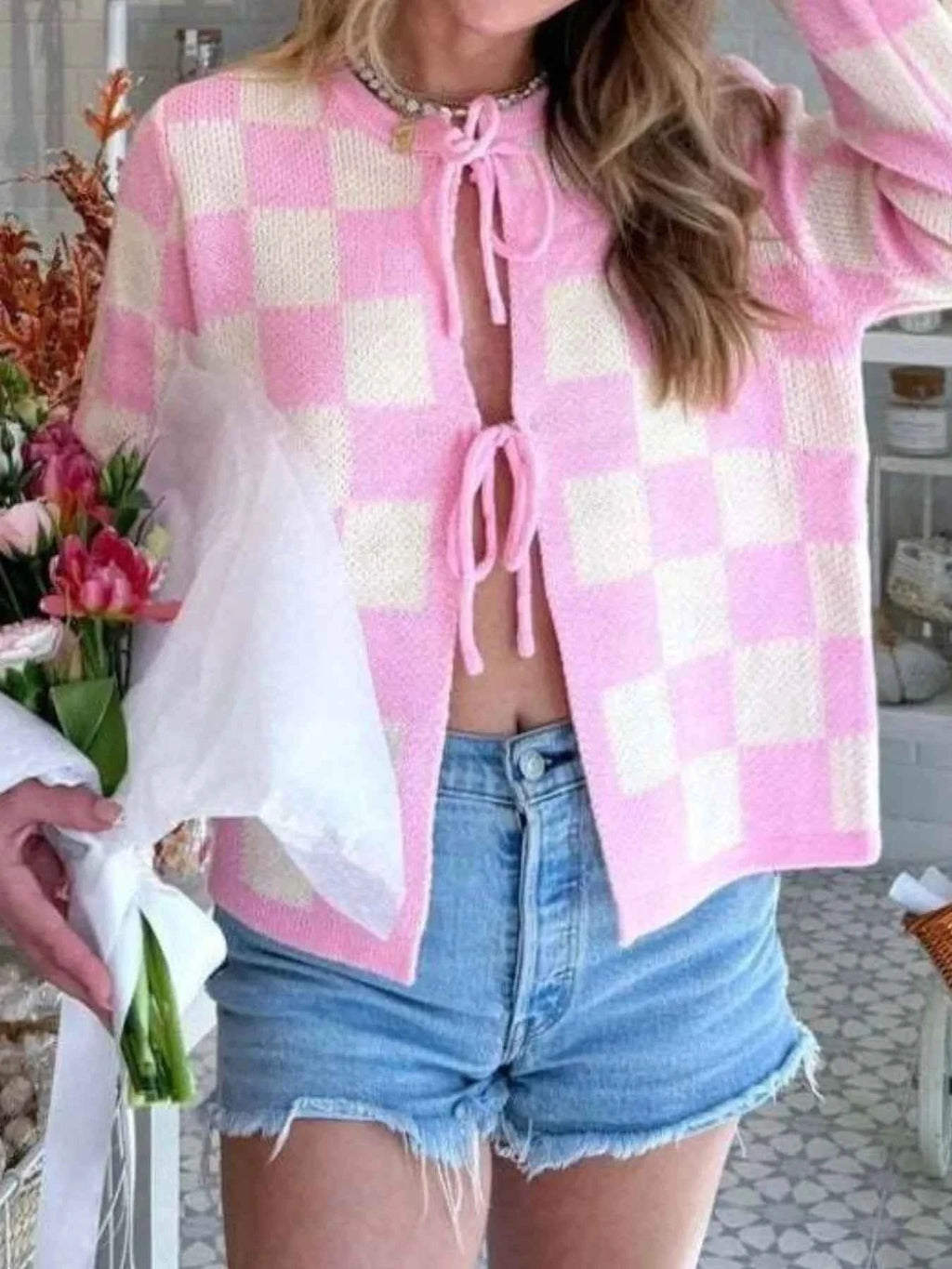 Checkered Tie-Front Cropped Cardigan 43ac5c17-182c-47a8-8111-f5f5e9d1275f-Max-Origin