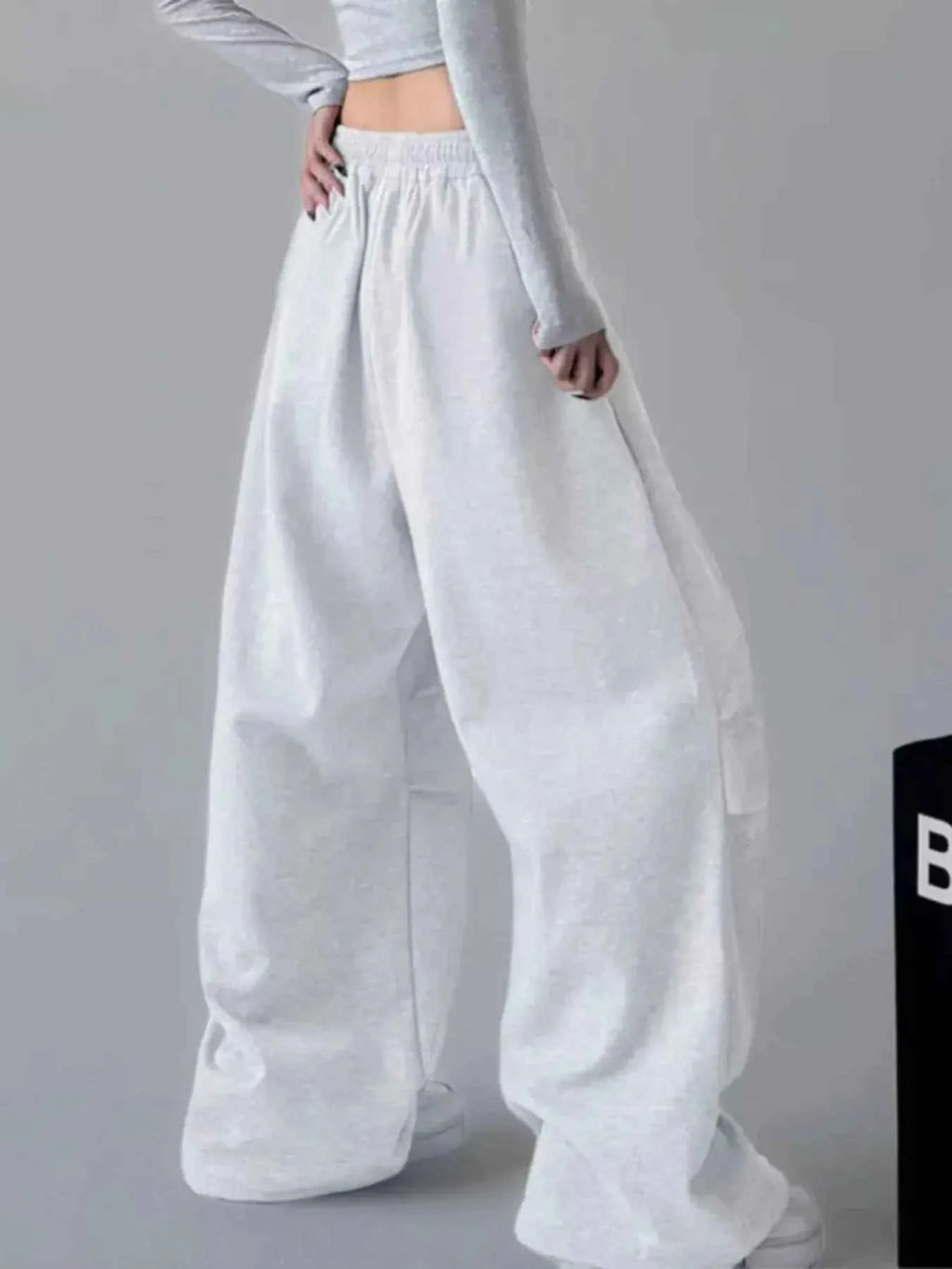Oversized Wide Leg Drawstring Pants 44092db53fd4403f8984590206605384-Max-Origin