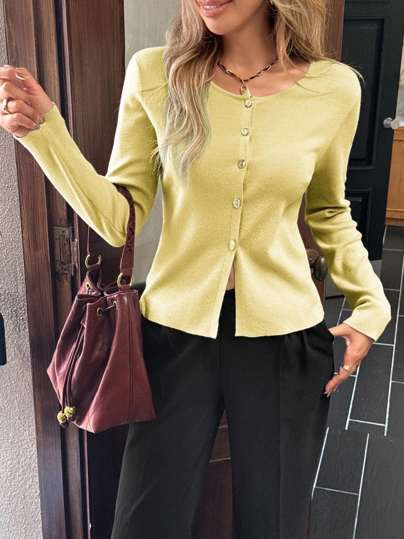 Button-Up Long Sleeve Knit Cardigan 4451cc42-5f12-4700-afb4-f996316d2922-Max-Origin