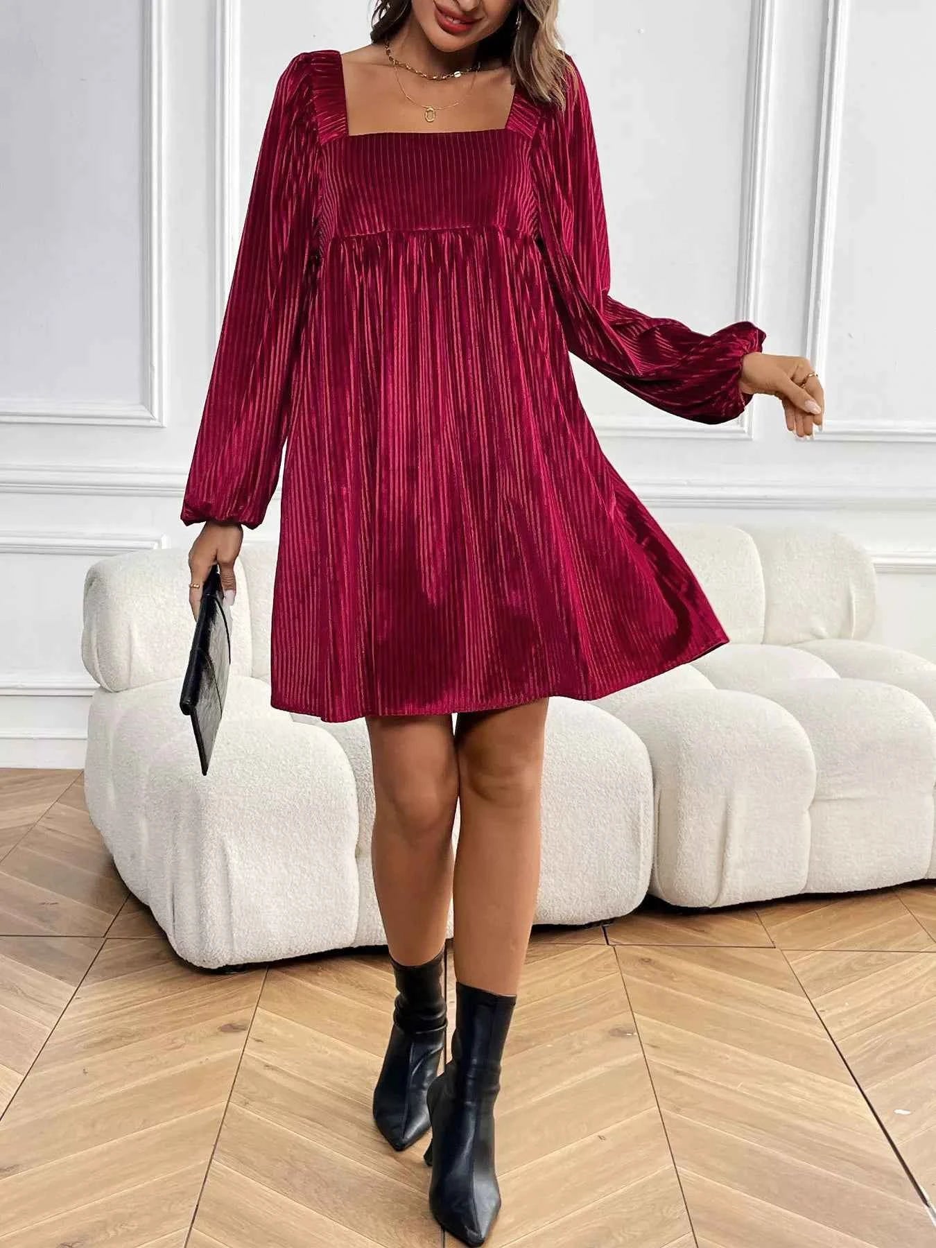 Velvet Square Neck Long Sleeve Dress 44e13488c08f42d4915e9f61f5243f4e-Max-Origin