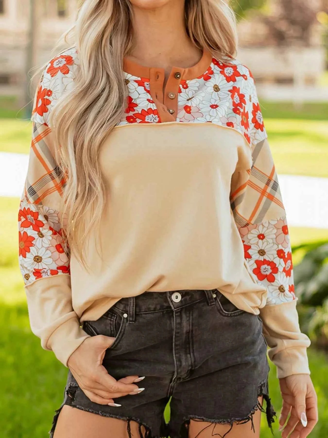 Floral Plaid Patchwork Casual Top 456d3007-47ee-4926-bd95-b0588028f118-Max-Origin