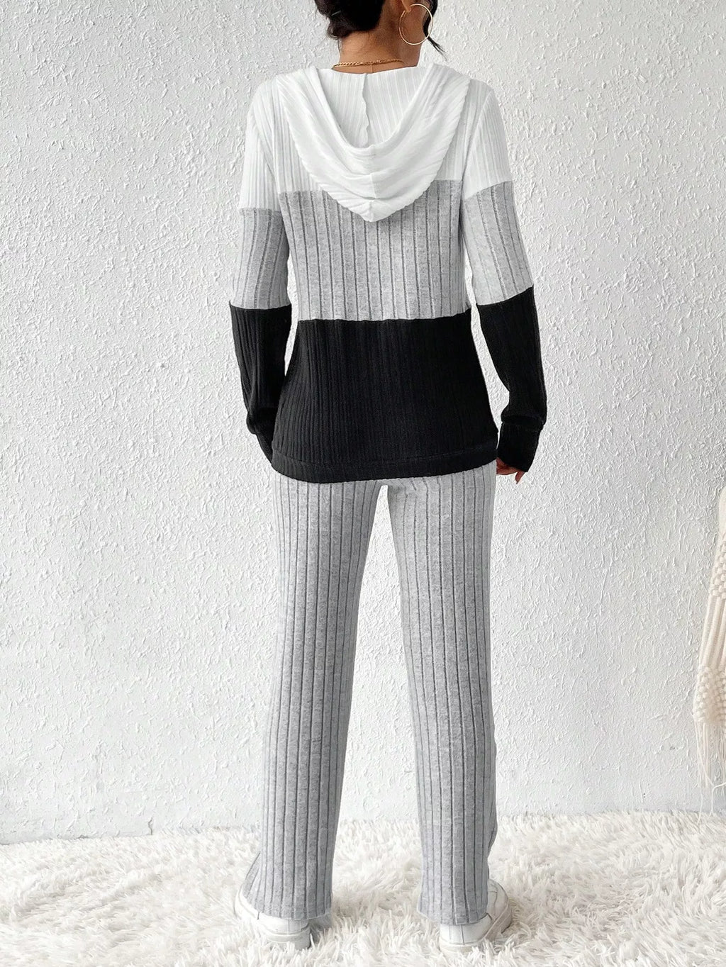 Color Block Half Zip Hooded Top and Pants Set 4595f107-59b2-4d35-a39f-45f4706fa4b7-Max-Origin