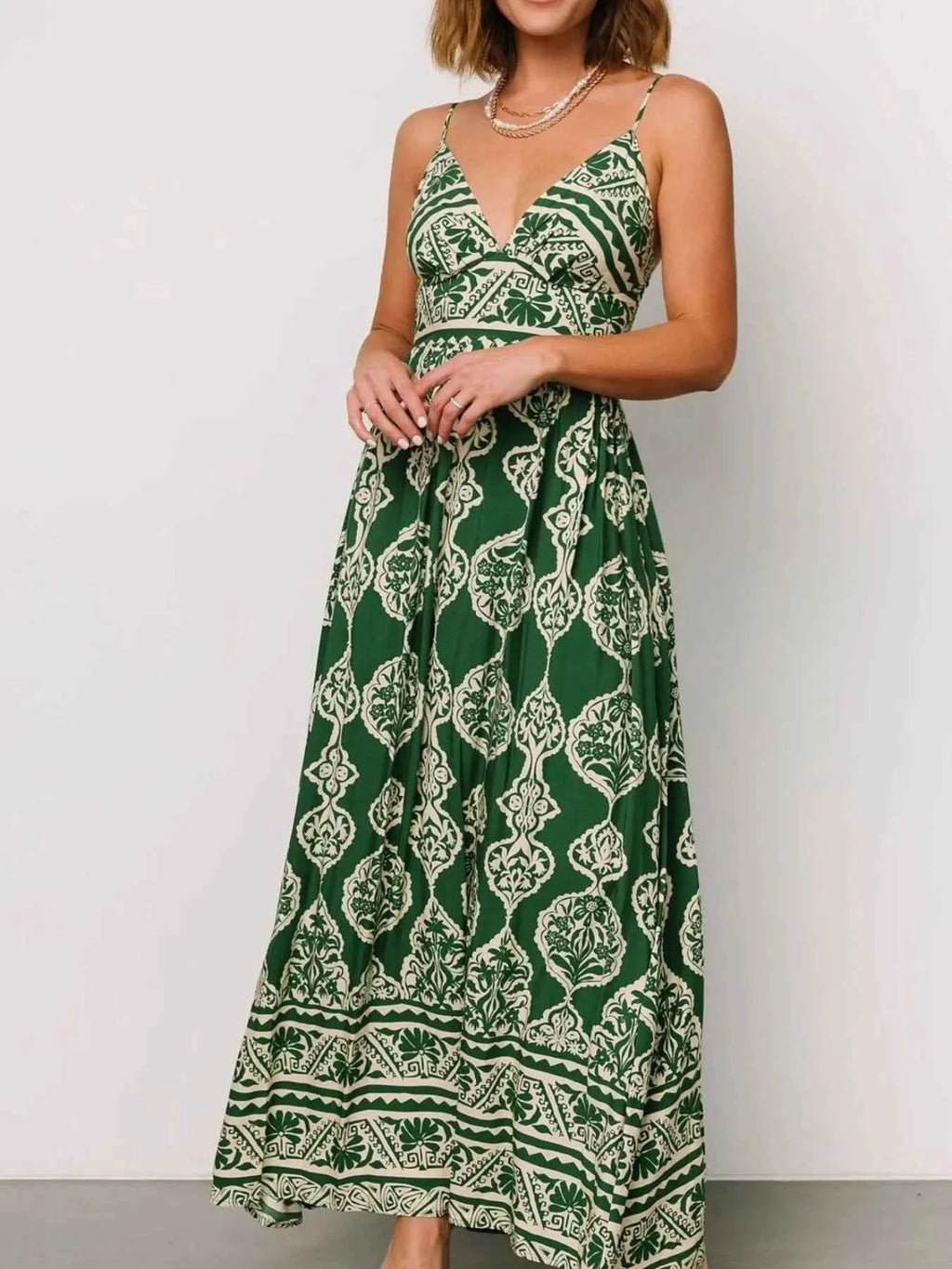 Printed V-Neck Maxi Cami Dress 46a2aab6-3875-4ea5-bc88-ff61a9b0129b-Max-Origin