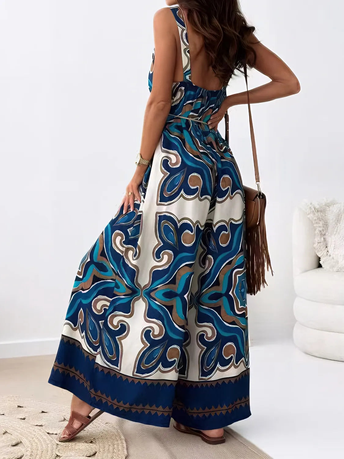 Printed V-Neck Wide Leg Jumpsuit 47c611b9-e728-45ea-917b-01c220232e4b-Max-Origin