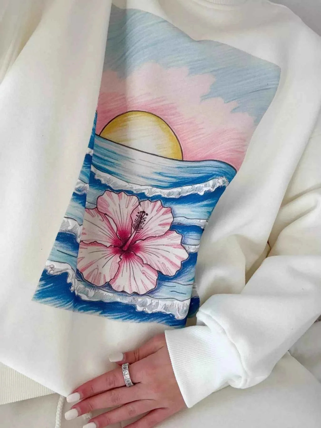 Graphic Round Neck Drop Shoulder Sweatshirt 47e3e18822ec49e885552906c3d49d42-Max-Origin