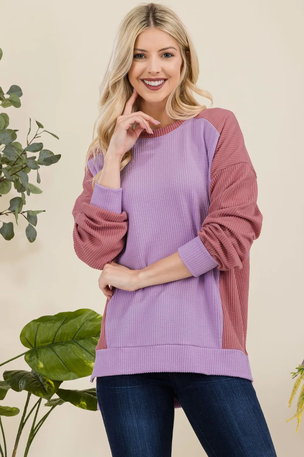 Celeste Full Size High-Low Contrast Round Neck Sweatshirt 482bd4cd-ef46-4073-960a-544d6052a7b0-Max