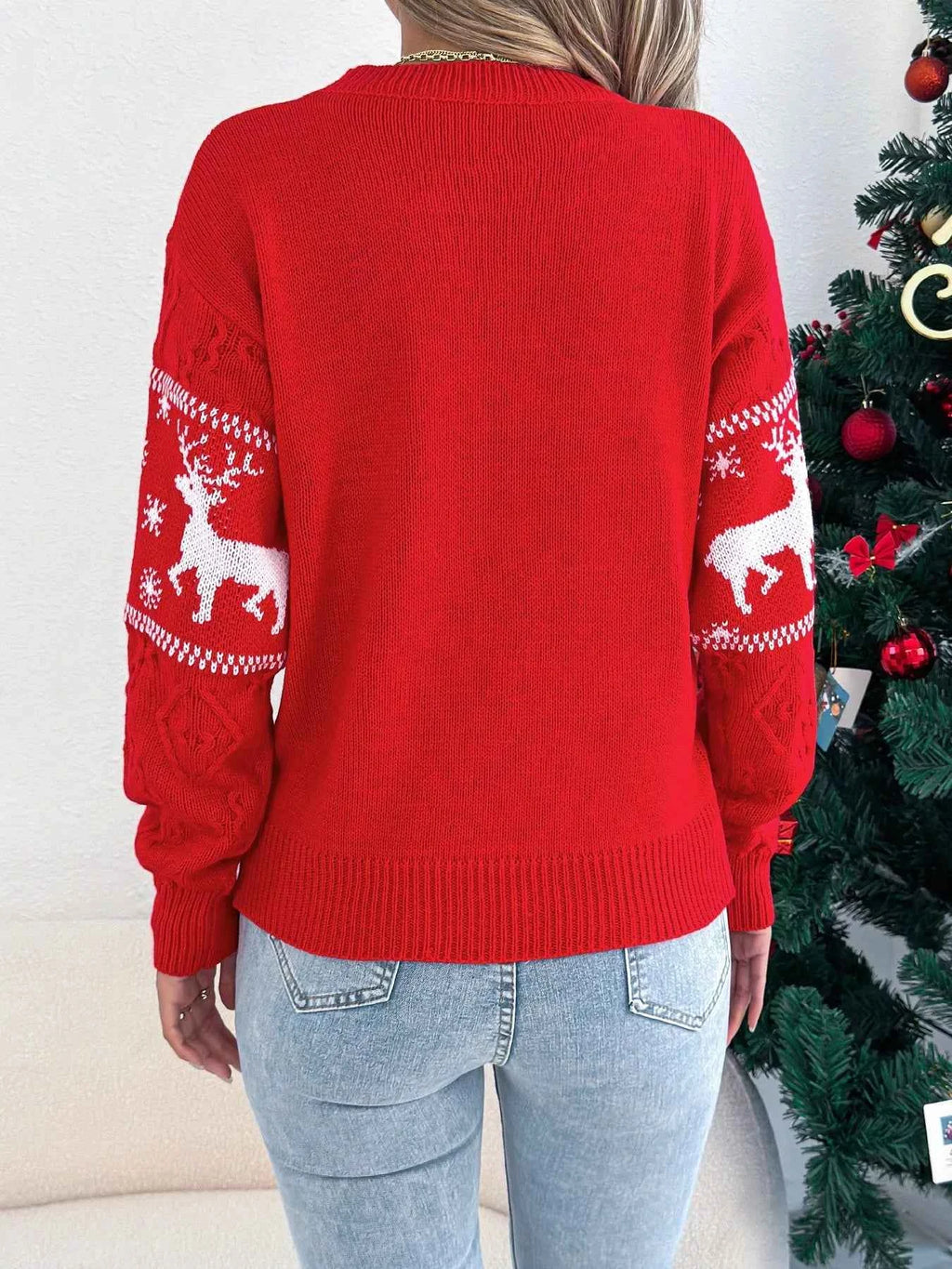 Christmas Reindeer Round Neck Sweater 48516c27-b6c0-46d2-9c81-96f5d0892eec-Max-Origin