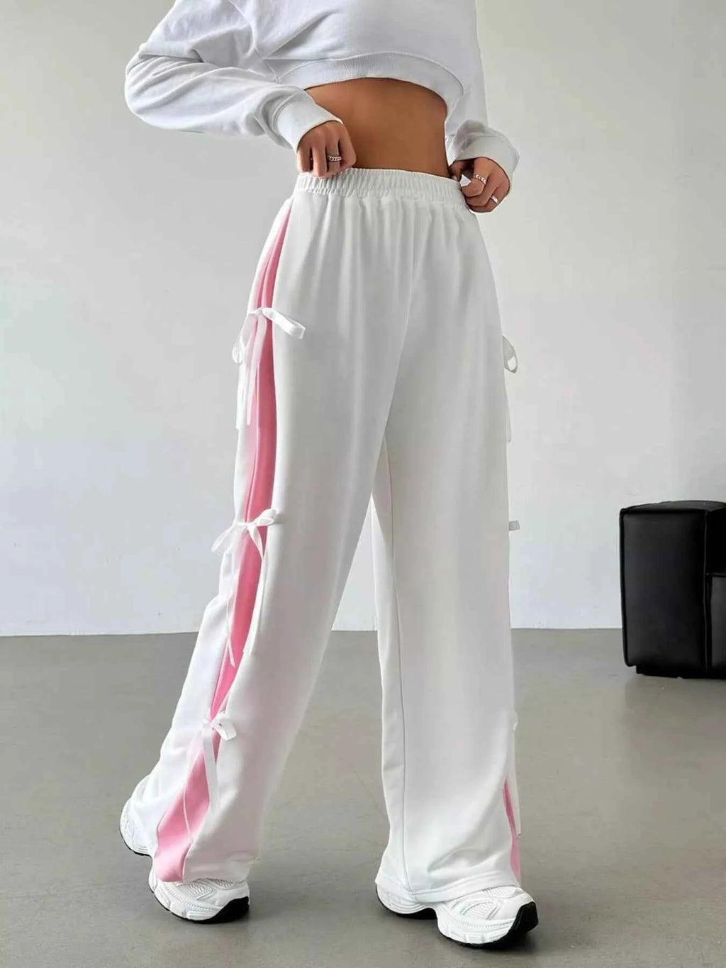 Side Tie Contrast Wide Leg Pants 488e14d47b664a40a3ee9c5a88386d09-Max-Origin