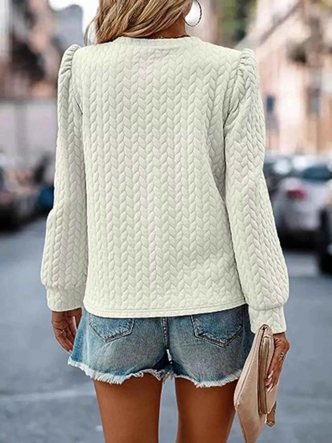 Texture Round Neck Long Sleeve Sweatshirt 48c063da59c74e4191a23afac5880a49-Max-Origin