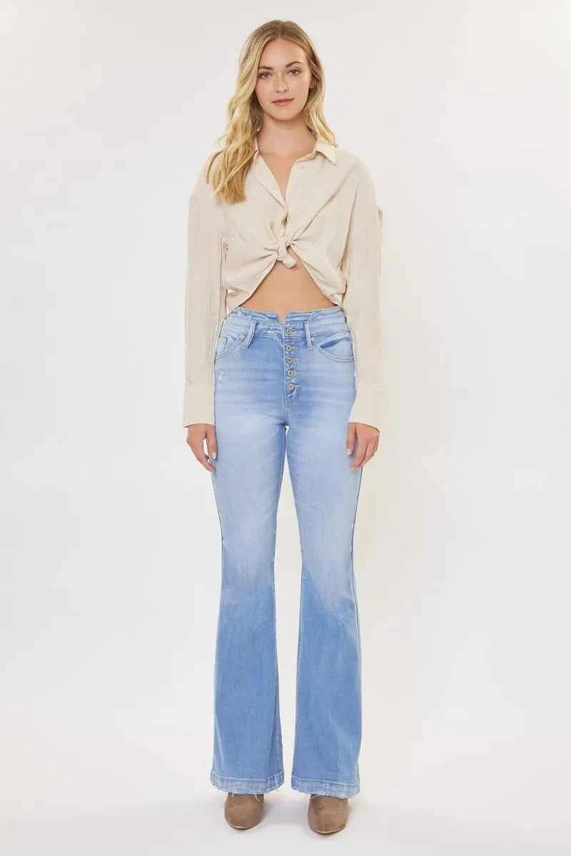 Kancan Curvy High Rise Flare Jeans LIGHT 4957069566844a6890ff39455bffac2b-Max-Origin