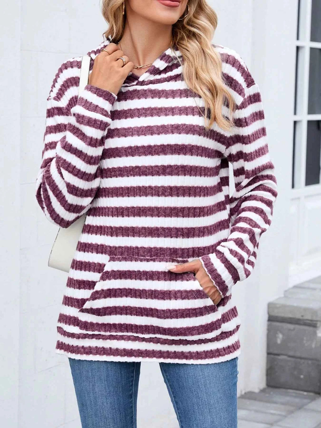 Striped Dropped Shoulder Hoodie 496344c7-6710-44db-8e6f-bed42fa4f053-Max-Origin