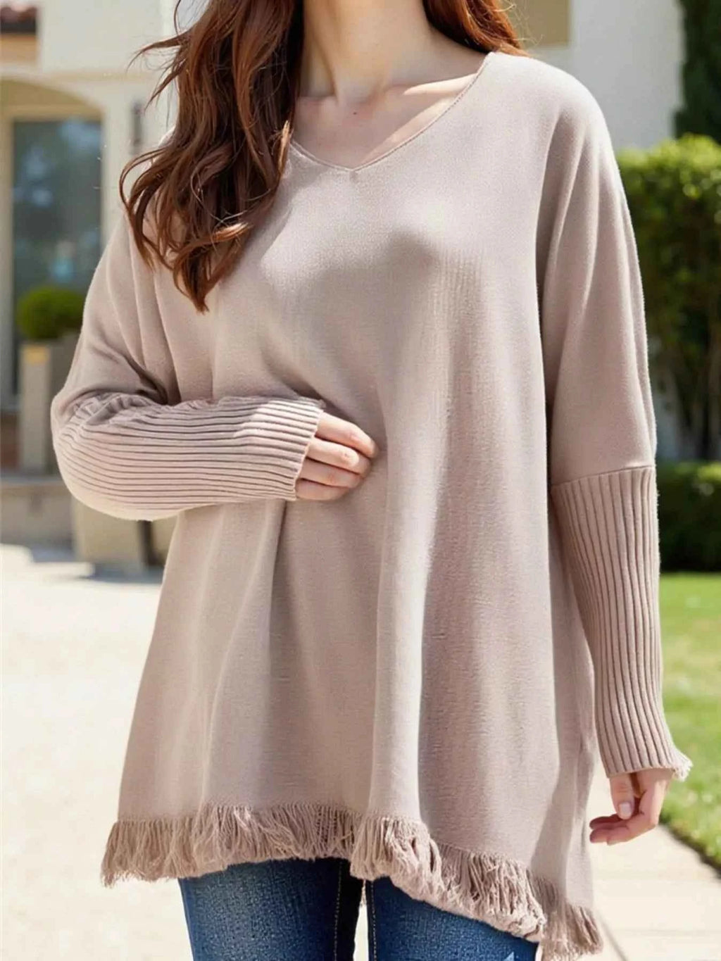 Raw Hem V-Neck Sweater 49b5a7b2-686f-4c9b-90f1-ada17e7302ab-Max-Origin