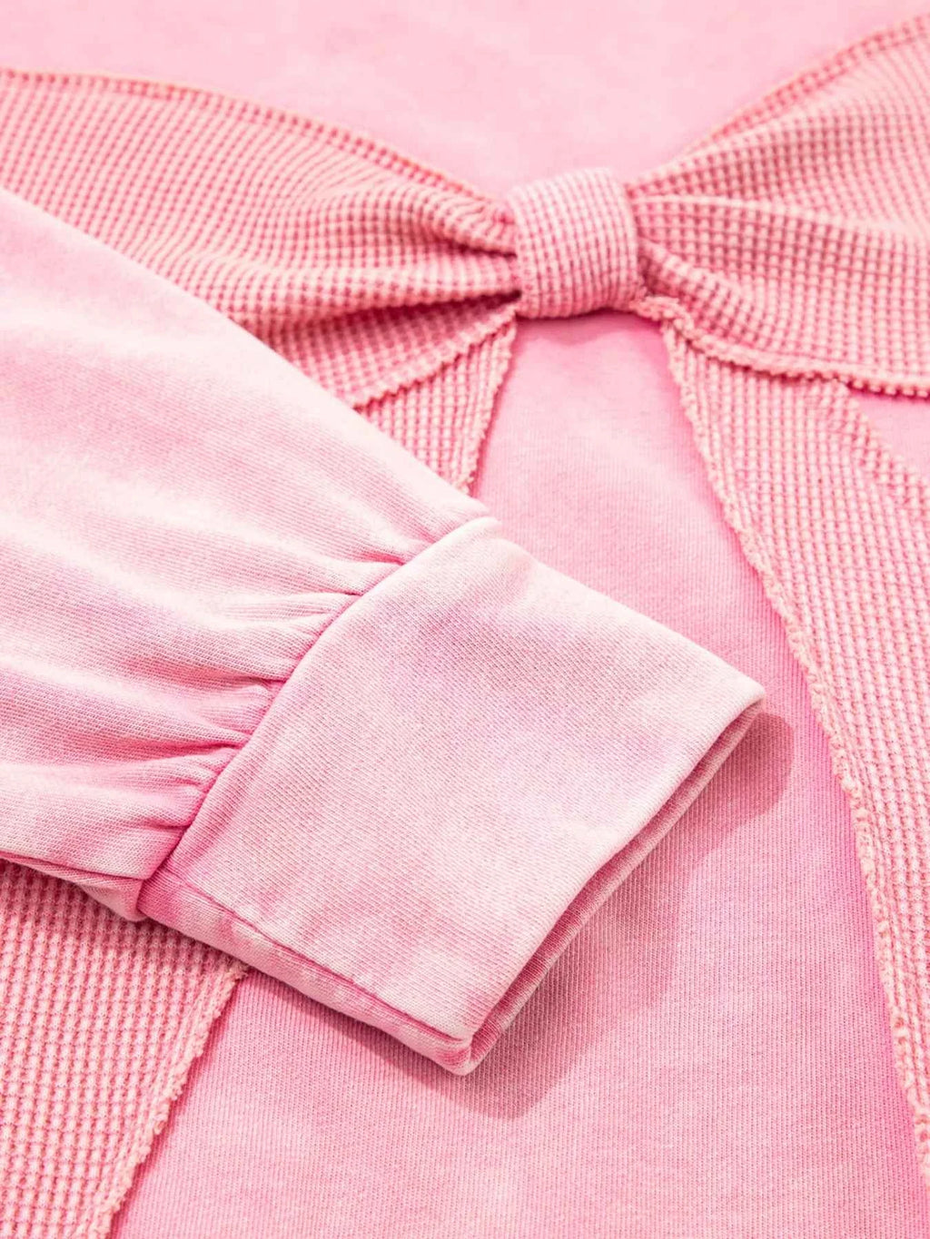 Mineral Wash Bow Patchwork Sweatshirt 4a0f0fb7f0284b049a37f151a5f078a5-Max-Origin