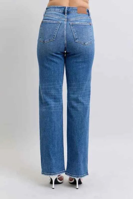 Judy Blue Full Size High Waist V-Front Vintage Wash Straight Jeans Plus Size 4aaff90c74344f219bbc56ad082e1117-Max-Origin