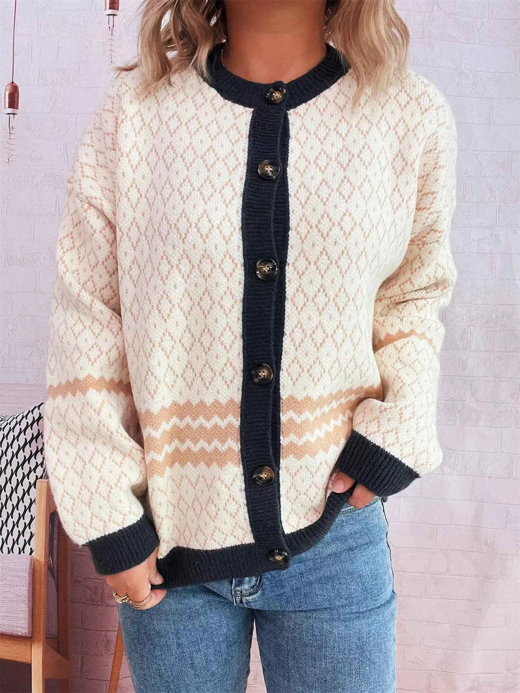 Geometric Pattern Button Up Cardigan 4bdc91d3ad7c4ecab876fee671dd65ed-Max-Origin