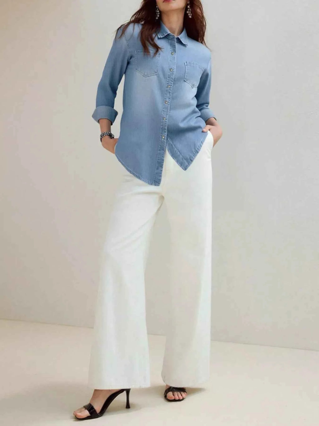 Full Size Button-Up Long Sleeve Denim Shirt Plus Size 505523e085024b6987424a6170ba5b4c-Max-Origin