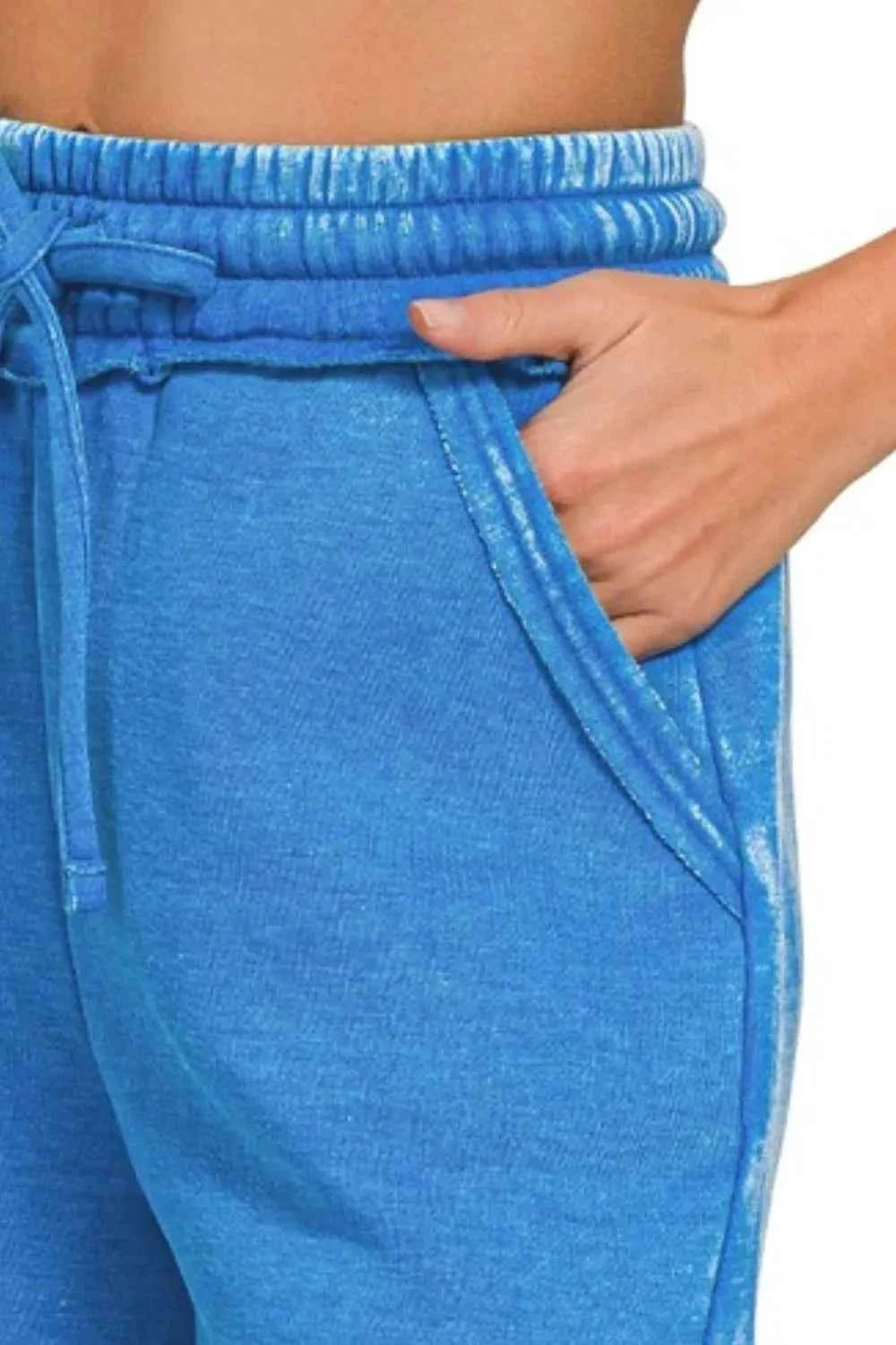 Zenana Acid Wash Fleece Drawstring Shorts With Pockets 5060582c-ab5d-4b13-bd97-d82e2e603a2f-Max-Origin