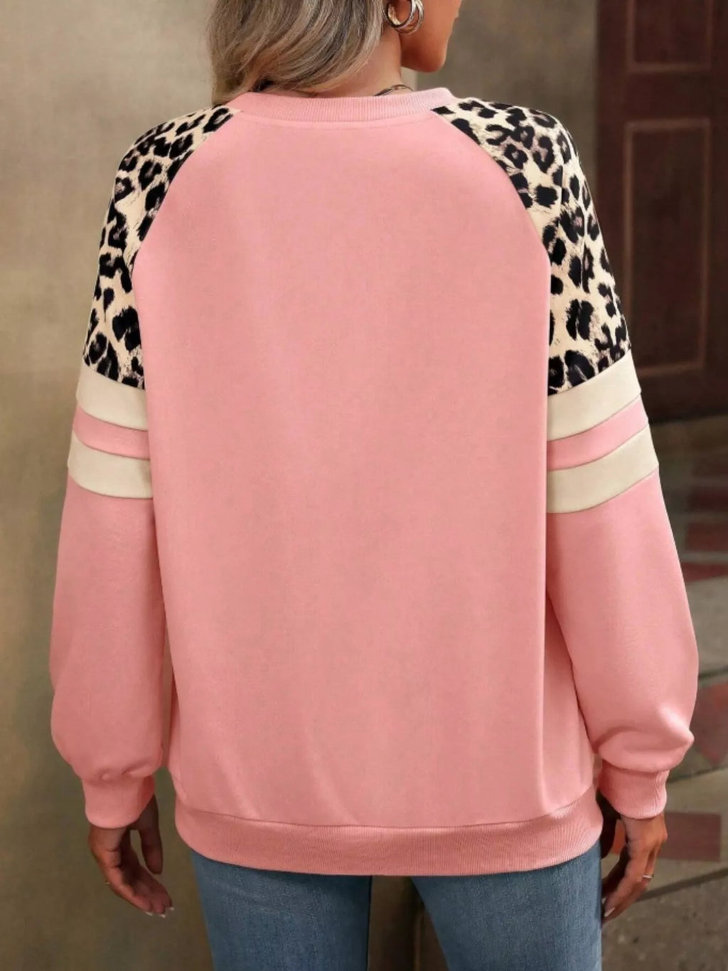 Leopard Round Neck Raglan Sleeve Sweatshirt 53cceebfb7f14b7295e5fcb99316653e-Max-Origin