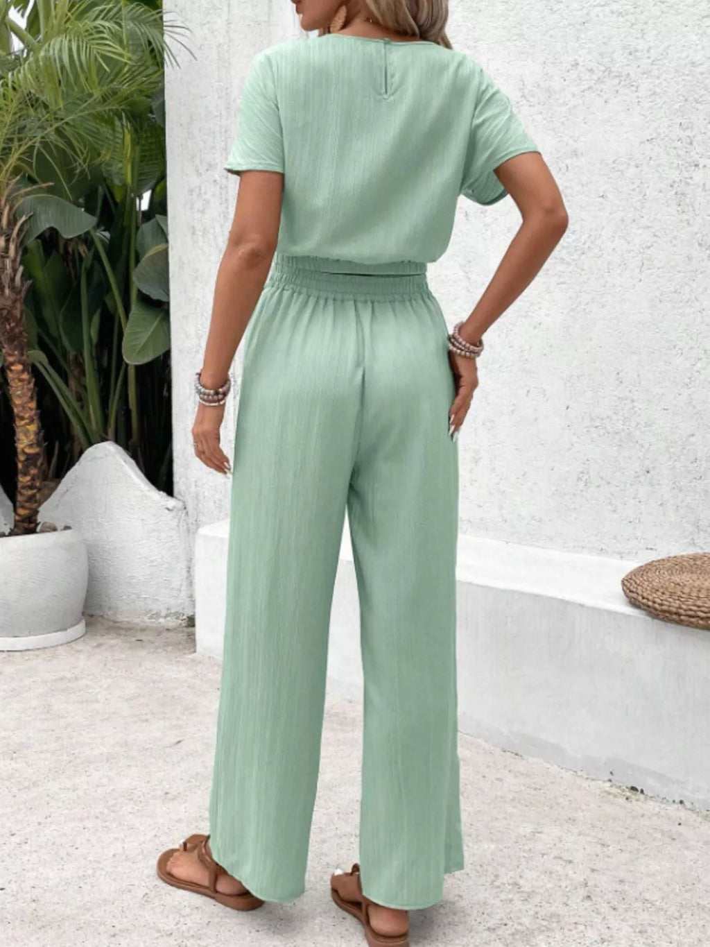 Round Neck Short Sleeve Top and Pants Set 54b80f03-28a2-4710-933f-1940f17d6766-Max-Origin