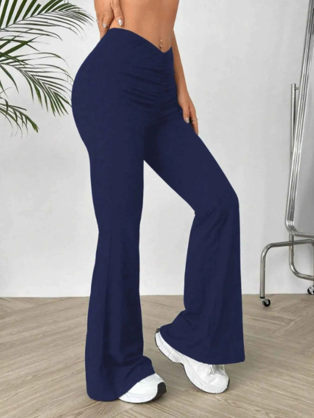 High Waisted Flare Pants 553d1d8f-ff90-48e6-a84f-0486db47d64b-Max-Origin