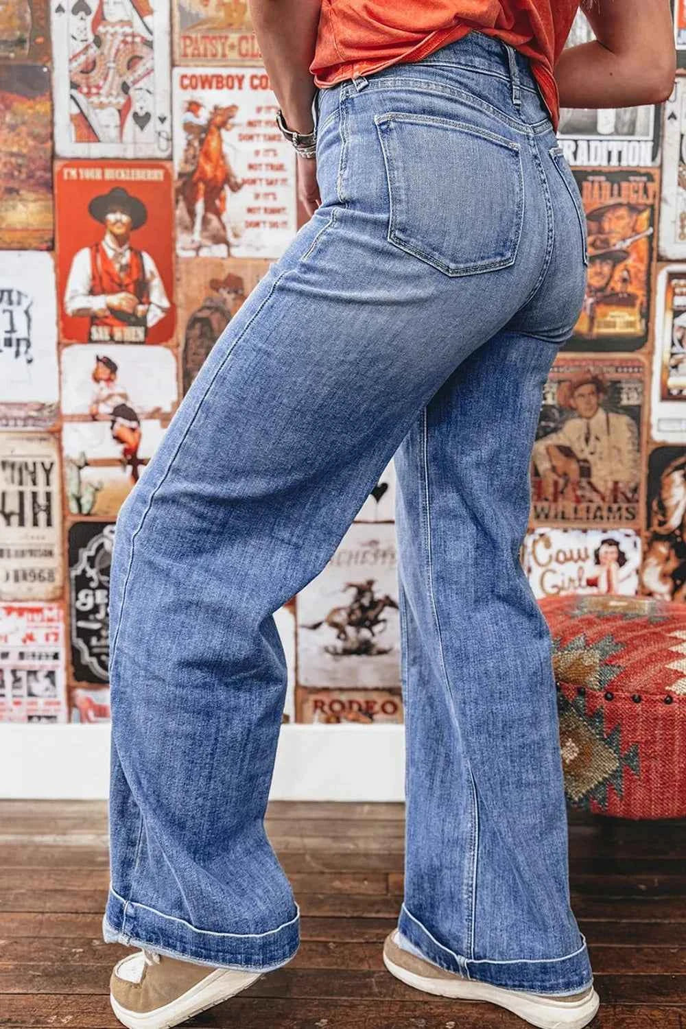 High-Waisted Wide Leg Jeans 557ab0f2-6cf1-4adb-8eeb-039f81216c0c-Max-Origin