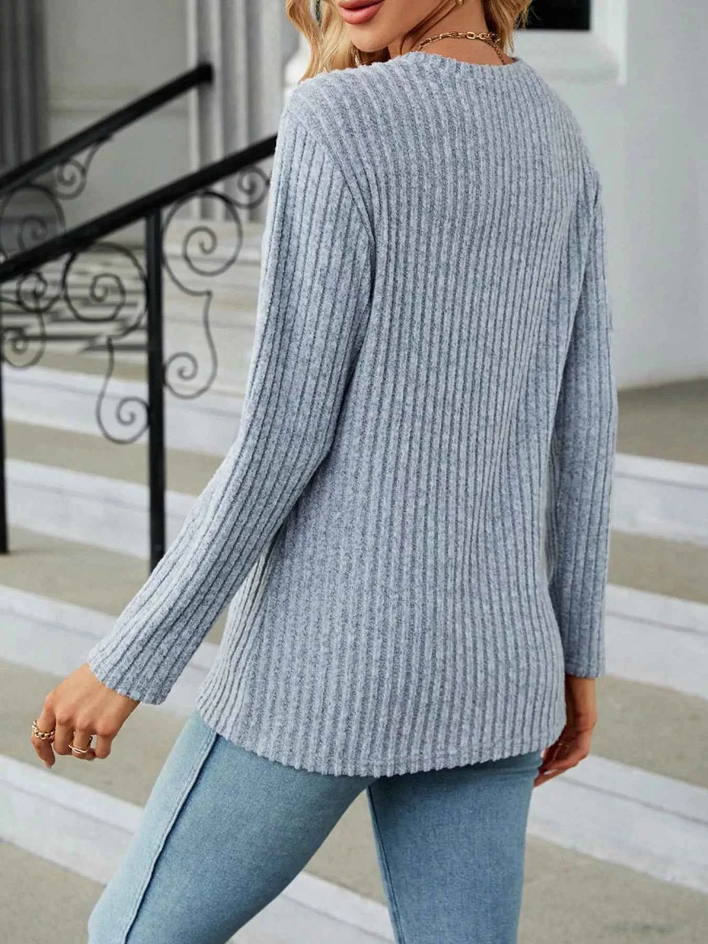 Ribbed Knit Decor Button T-Shirt 5581b05e-313c-4d7a-a579-d19929a3bb4f-Max-Origin