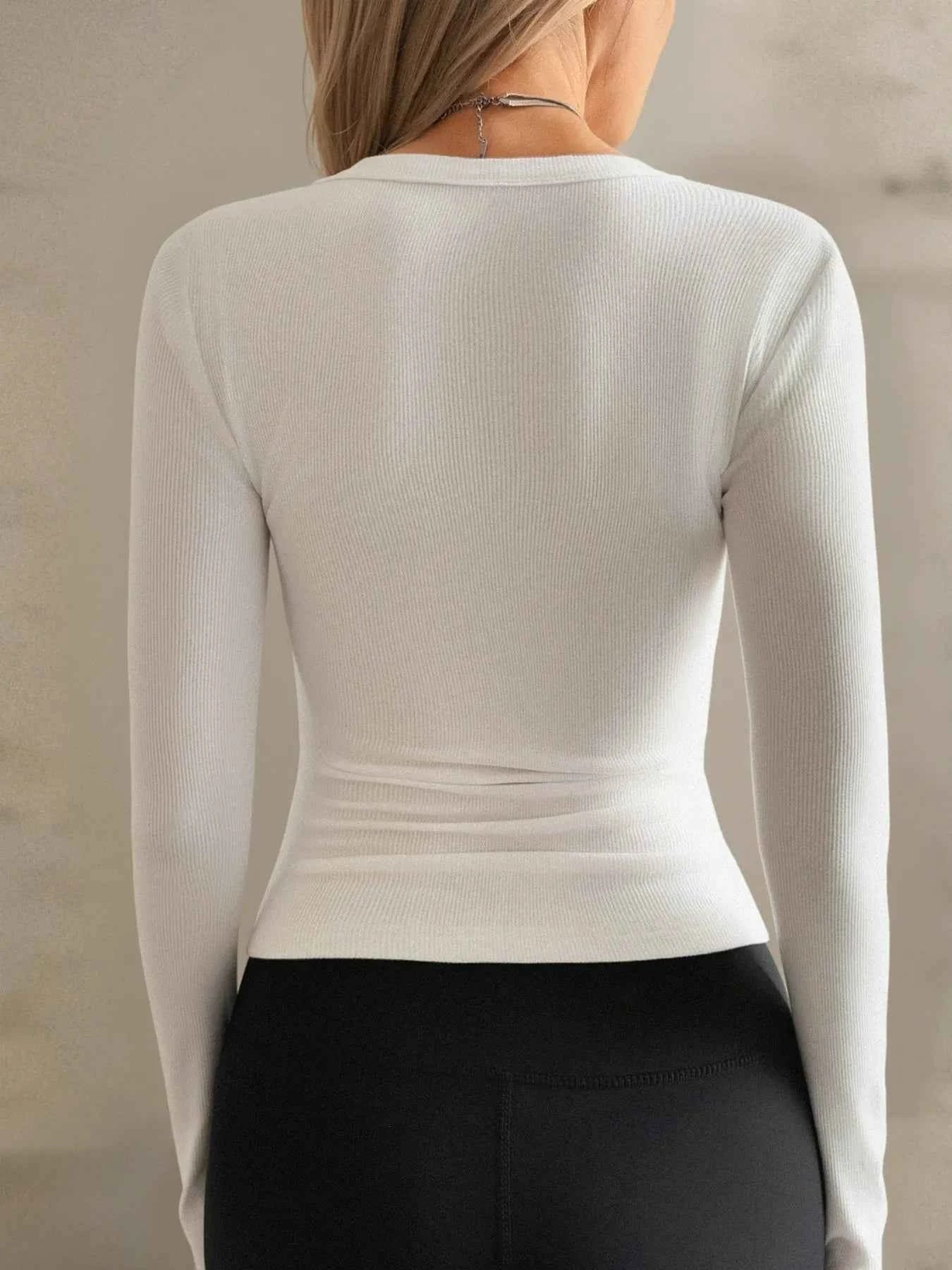 Ribbed V-Neck Long Sleeve T-Shirt 55e41e68b8b04171a260e66de25c10b2-Max-Origin