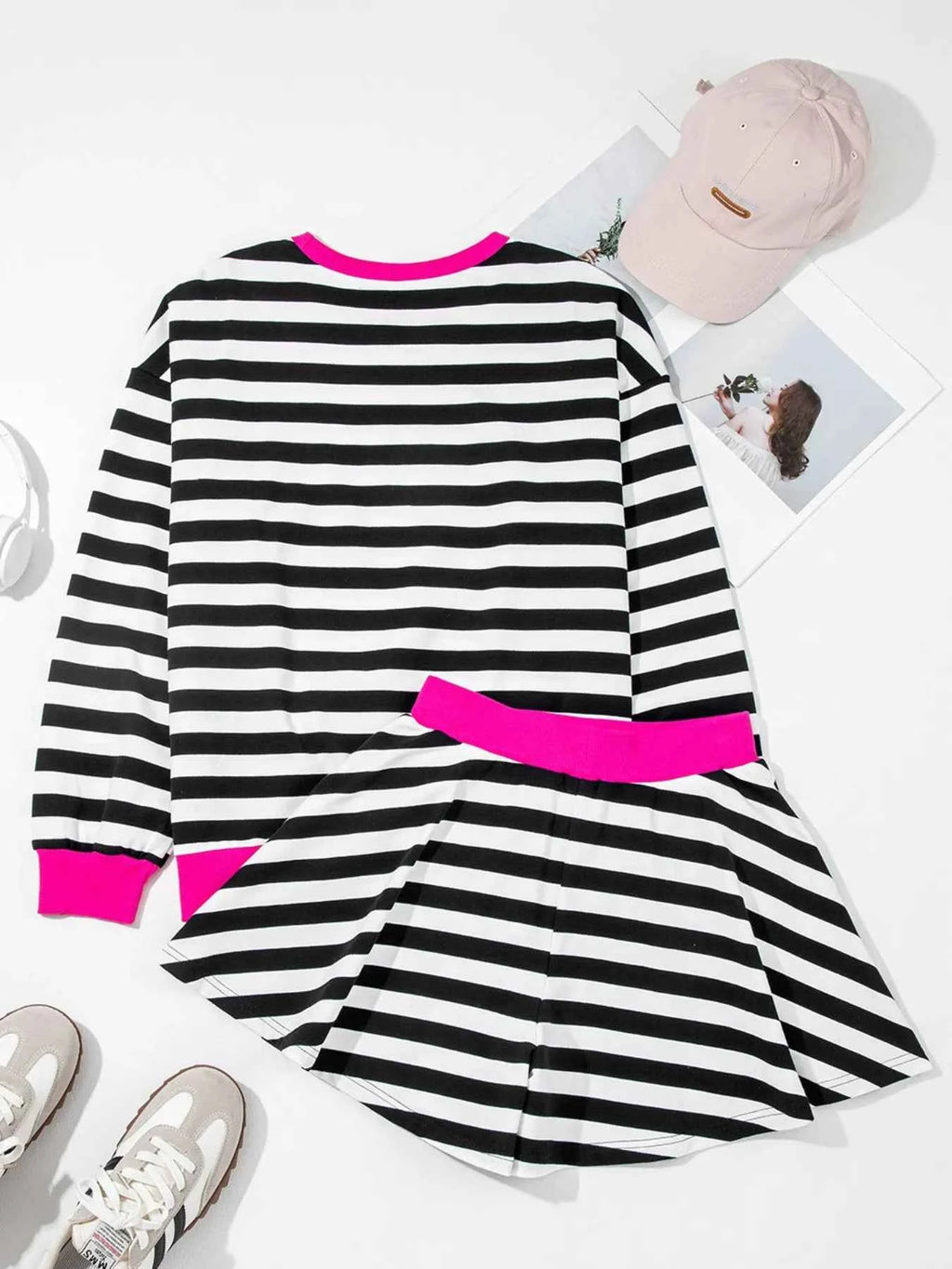 Stripe Contrast Ribbed Banding Long Sleeve Blouse and Loose Shorts Set 55fe4993-4298-4c92-a554-51096fc97158-Max-Origin