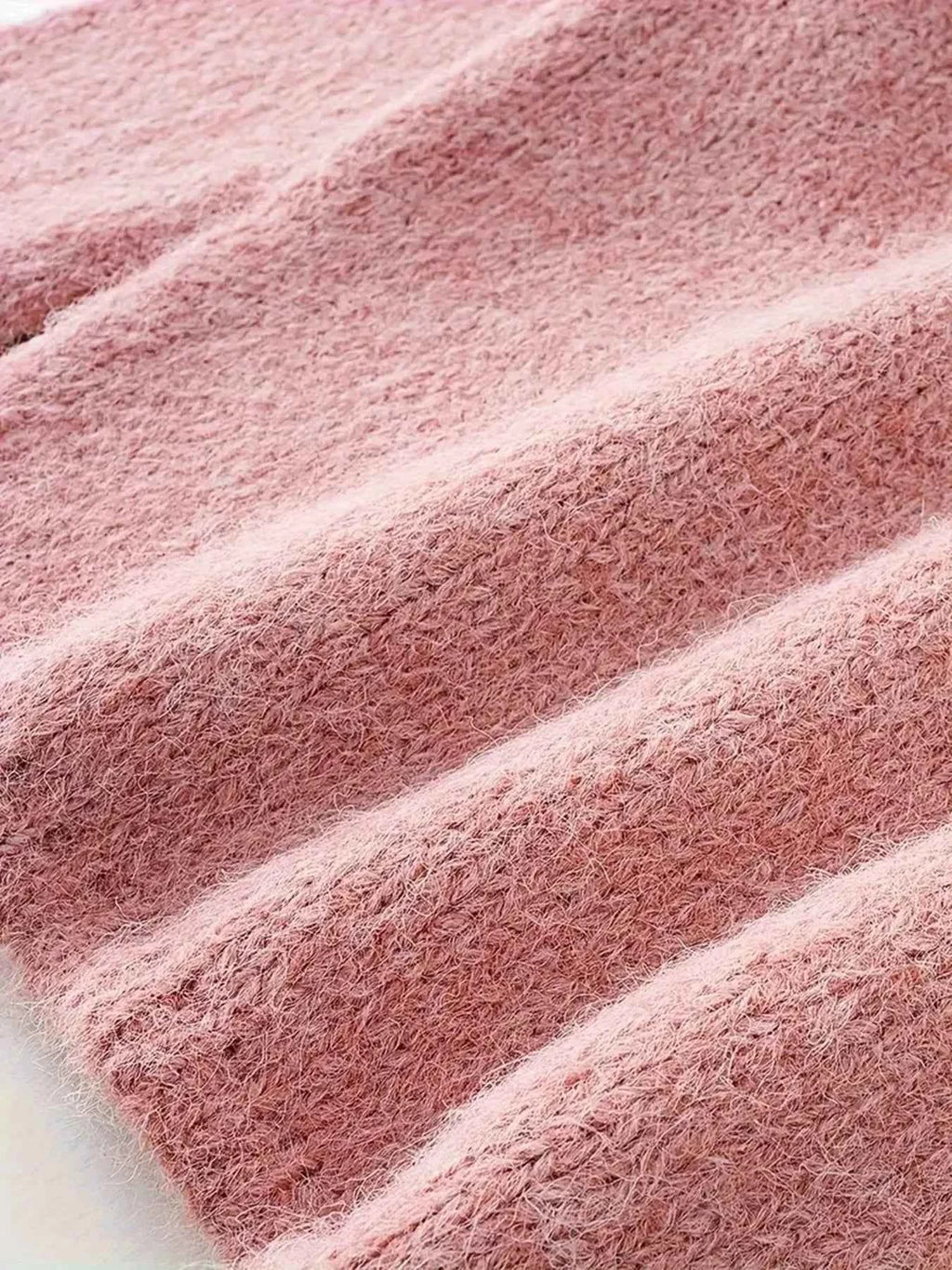 Oversized Round Neck Long Sleeve Sweater 562f4d4c-6608-493d-93d5-9e23ef77cbf6-Max-Origin