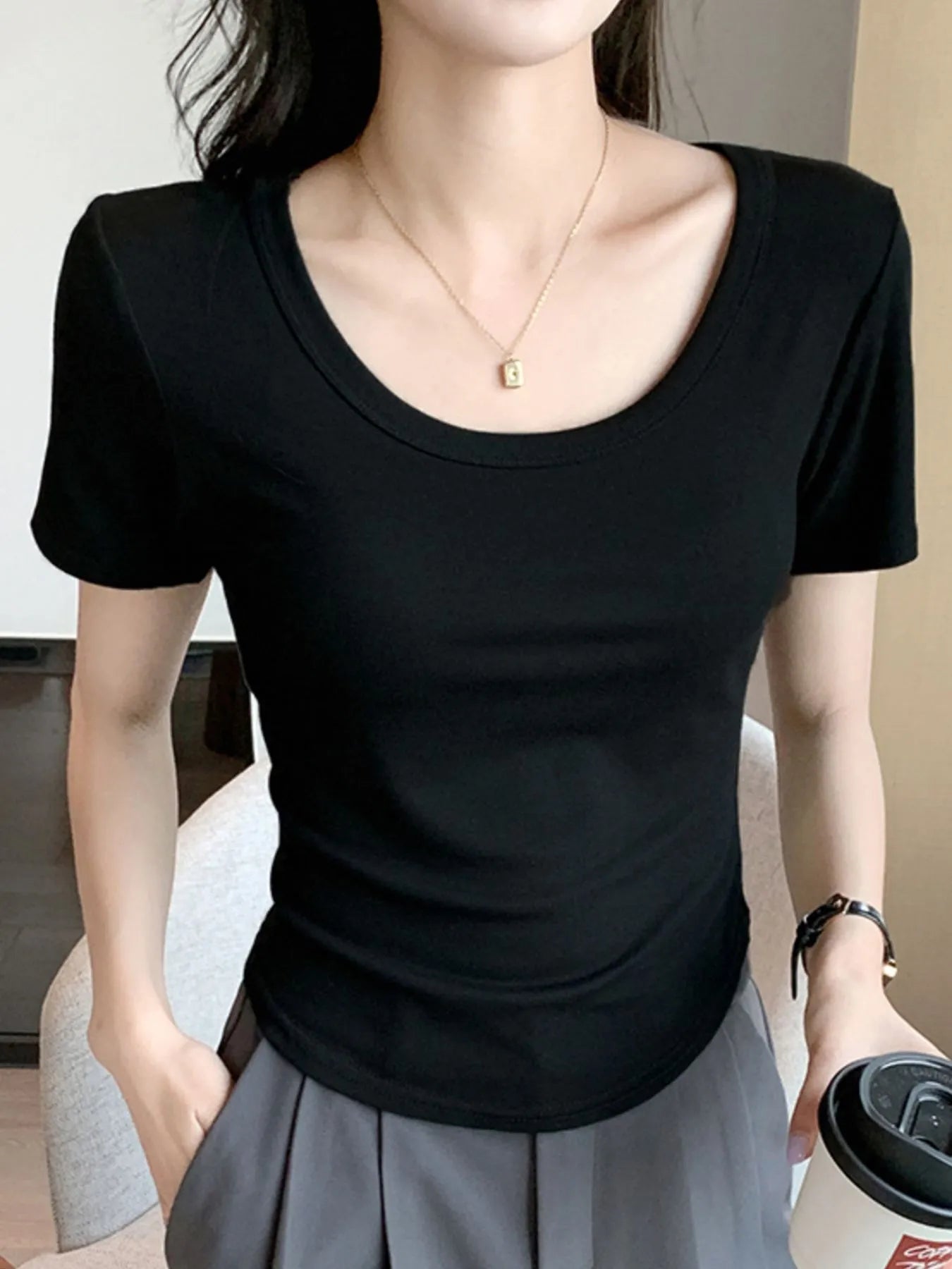 Plus Size Round Neck Short Sleeve T-Shirt Black 57bd36c2-7d97-4523-9787-6a895782d726-Max-Origin