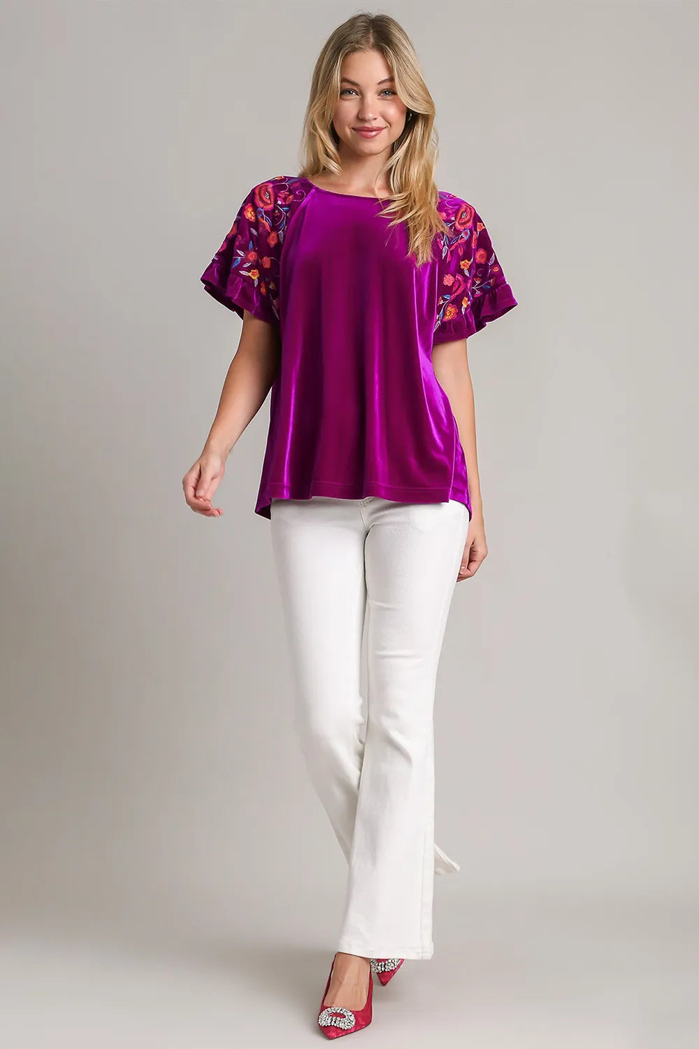 Umgee Full Size Velvet Embroidery Short Sleeve Blouse 58b75869-64d3-48d1-9147-9c44c5273098-Max