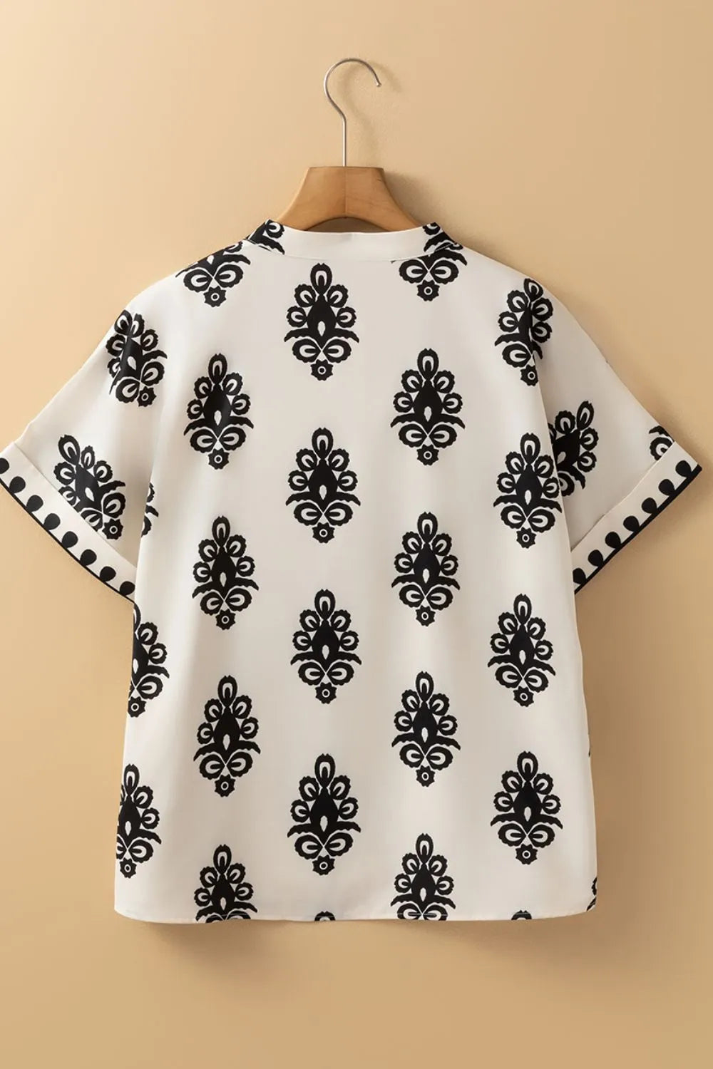 Printed Short Sleeve Loose Blouse 59c83471-9e7a-4a75-975b-08fb7c5a42cc-Max-Origin