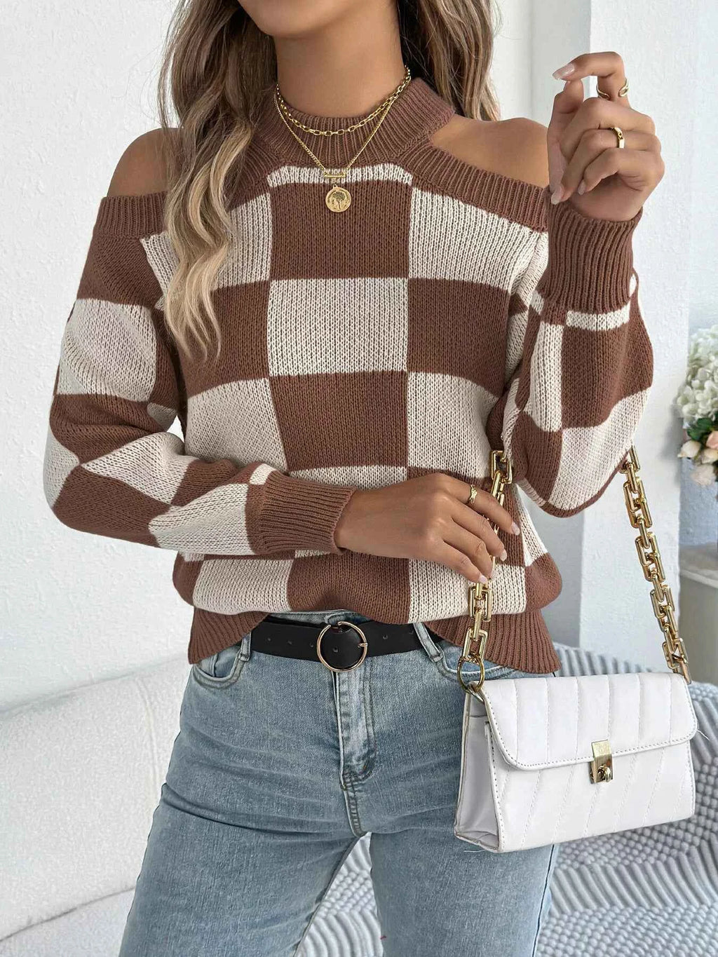 Cold Shoulder Checkered Long Sleeve Sweater 59ca61b5ec044ea8b46b28c735b382b8-Max-Origin