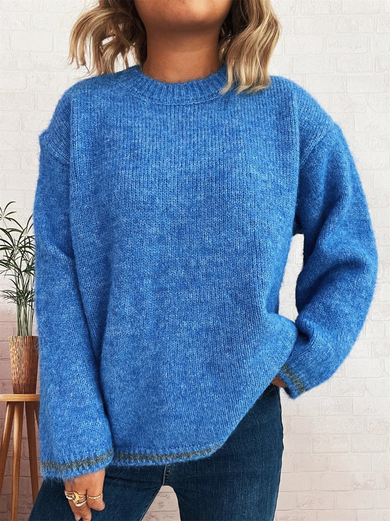 Contrast Trim Round Neck Cozy Sweater 5a3df6b3210845b4a0ffa0782facce7d-Max-Origin