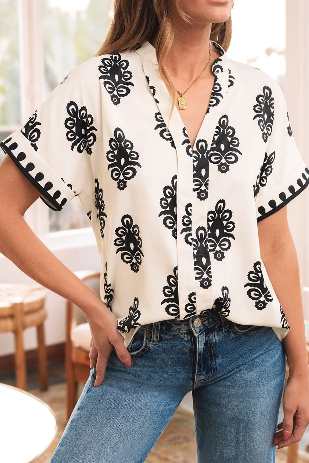 Printed Short Sleeve Loose Blouse 5a66dac3-9e6c-47f7-9de1-06a5175dc2ff-Max-Origin