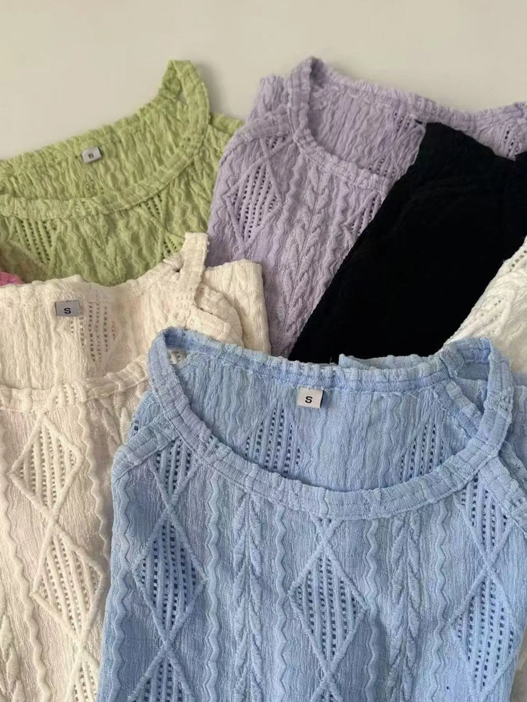 Textured Round Neck Tank 5af193a9-63e4-43ce-aca8-12dc81523da4-Max-Origin