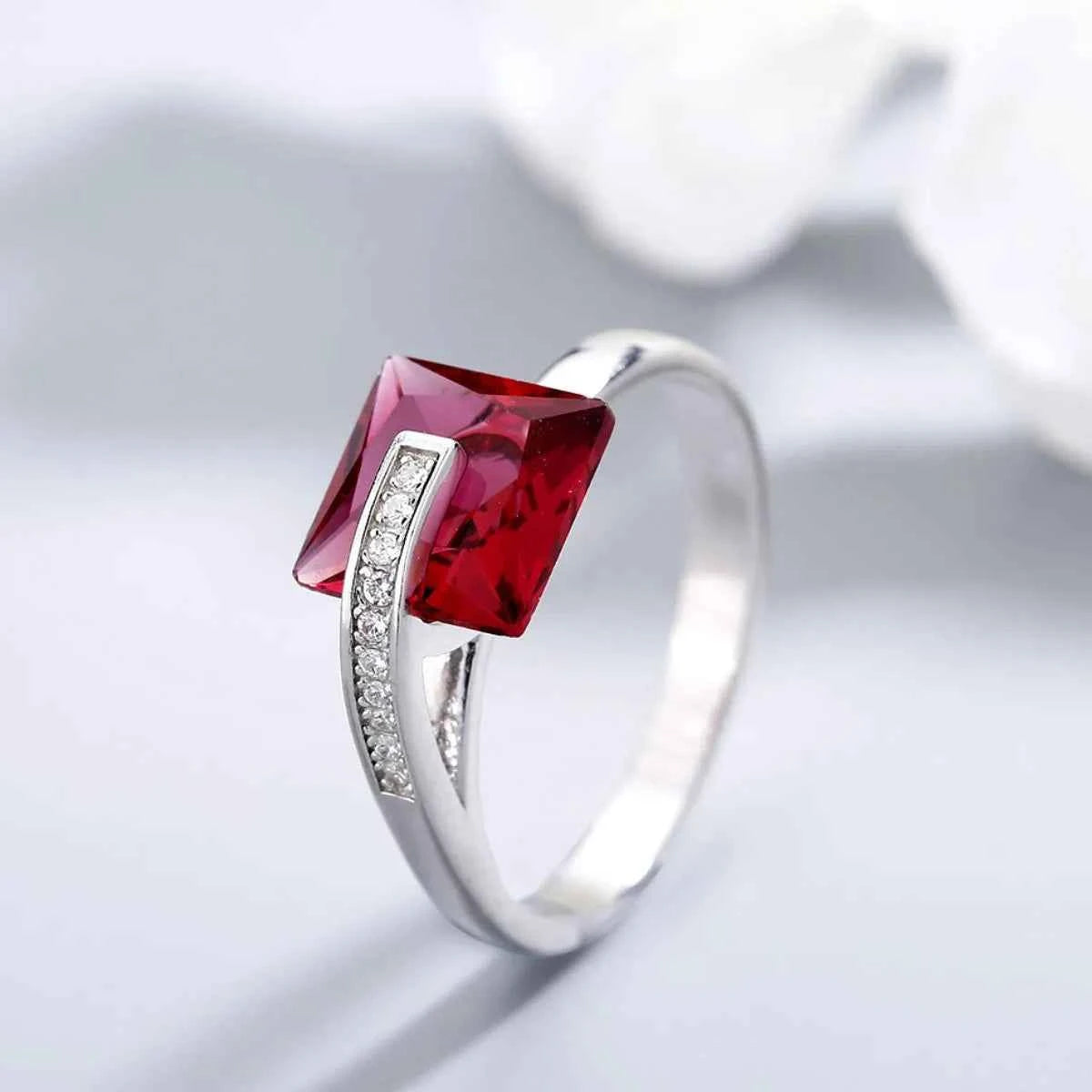 925 Sterling Silver Inlaid Zircon Ring 5b88e9fa-0fd6-4d06-82d0-ef48c0eb403a-Max-Origin