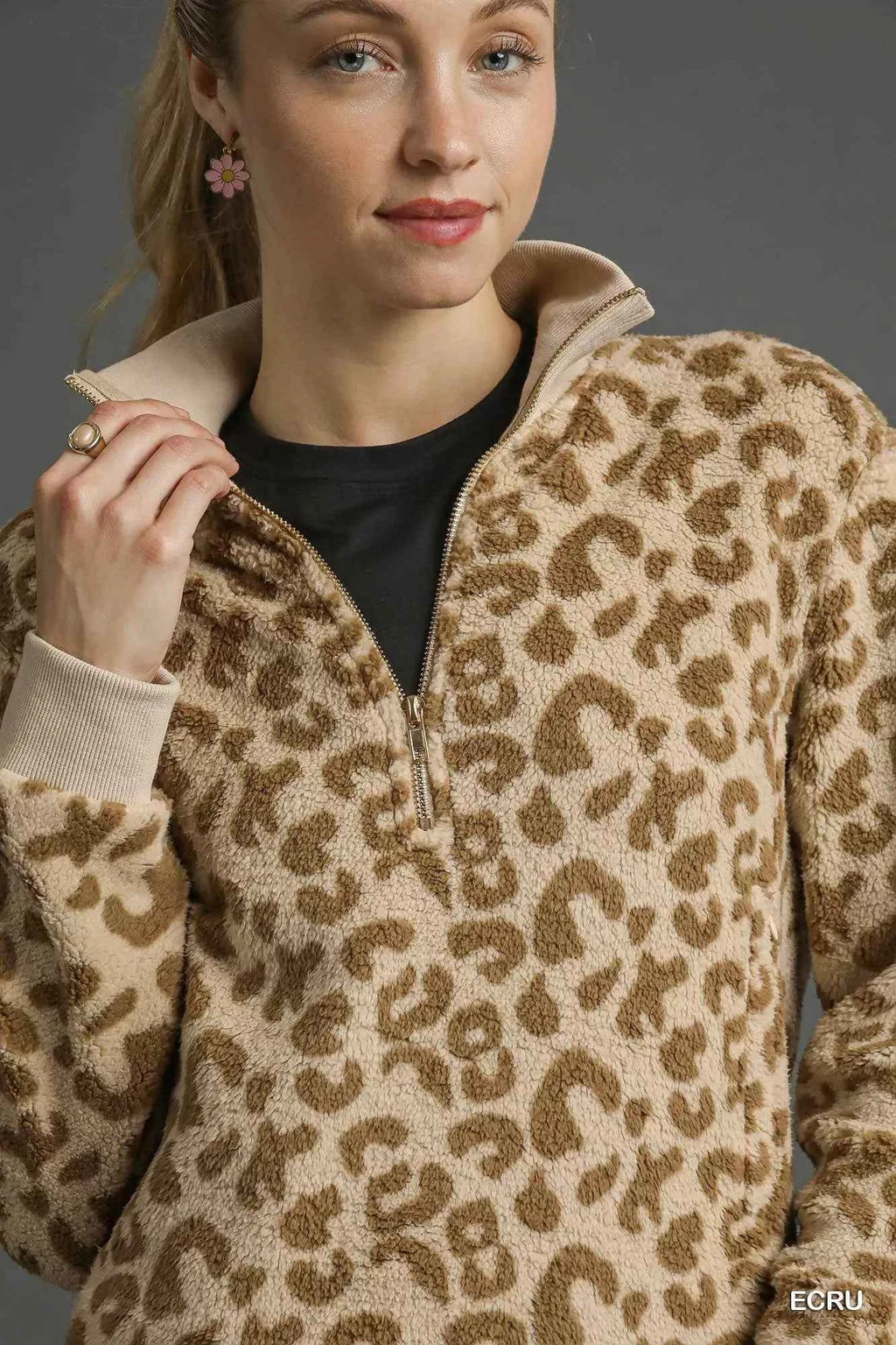 Umgee Leopard Print Quarter-Zip Sweatshirt 5cd12b6c-07c2-45e2-a0ac-fbc5ab386410-Max-Origin