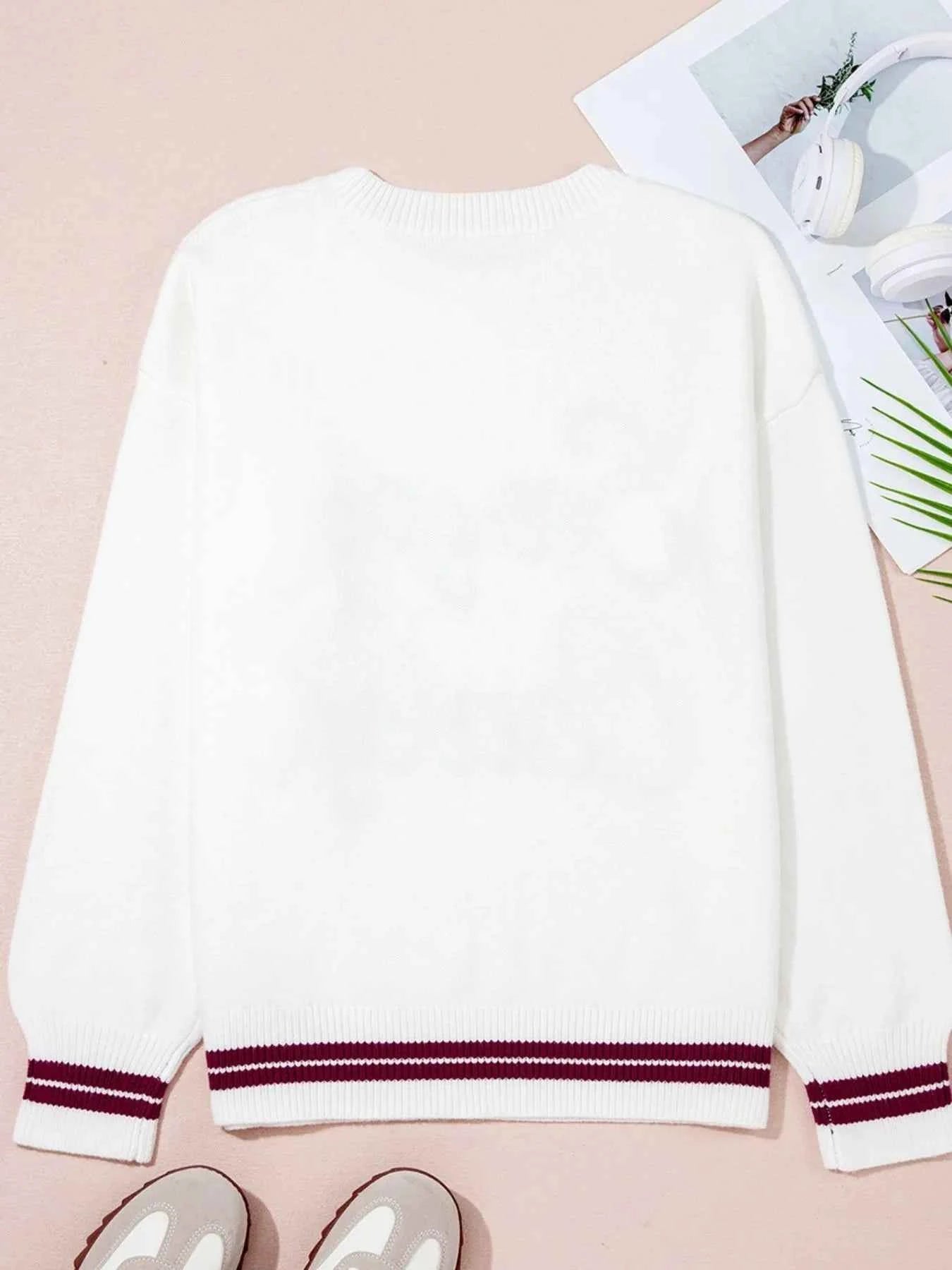Letter Contrast Hem Round Neck Sweater 5dc2da4b-0712-49ec-8fe2-b58876910ca2-Max-Origin