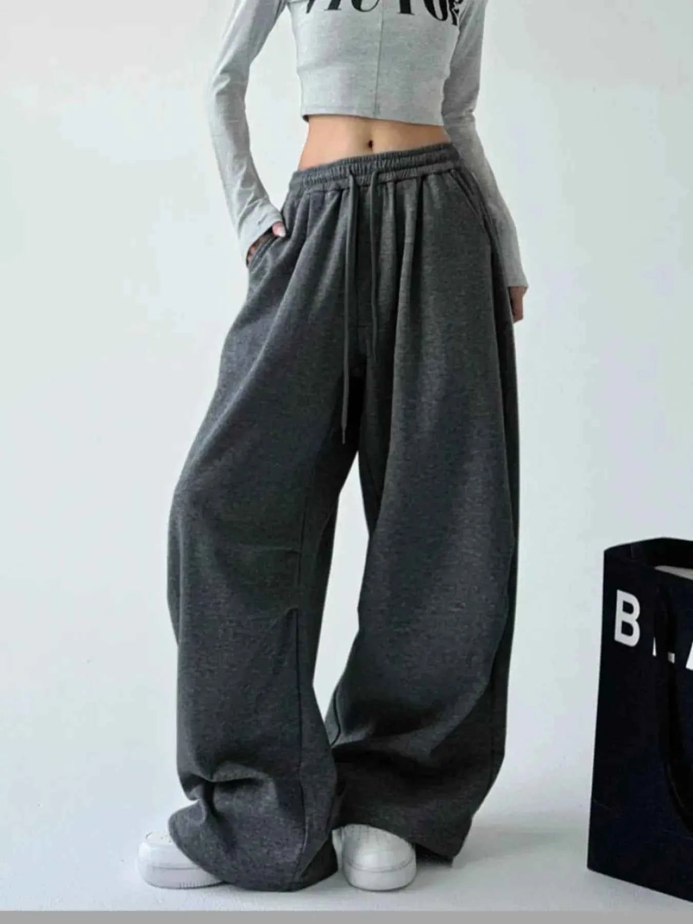 Oversized Wide Leg Drawstring Pants 5e668c13-0fe0-42eb-8419-b074b9ac2093-Max-Origin