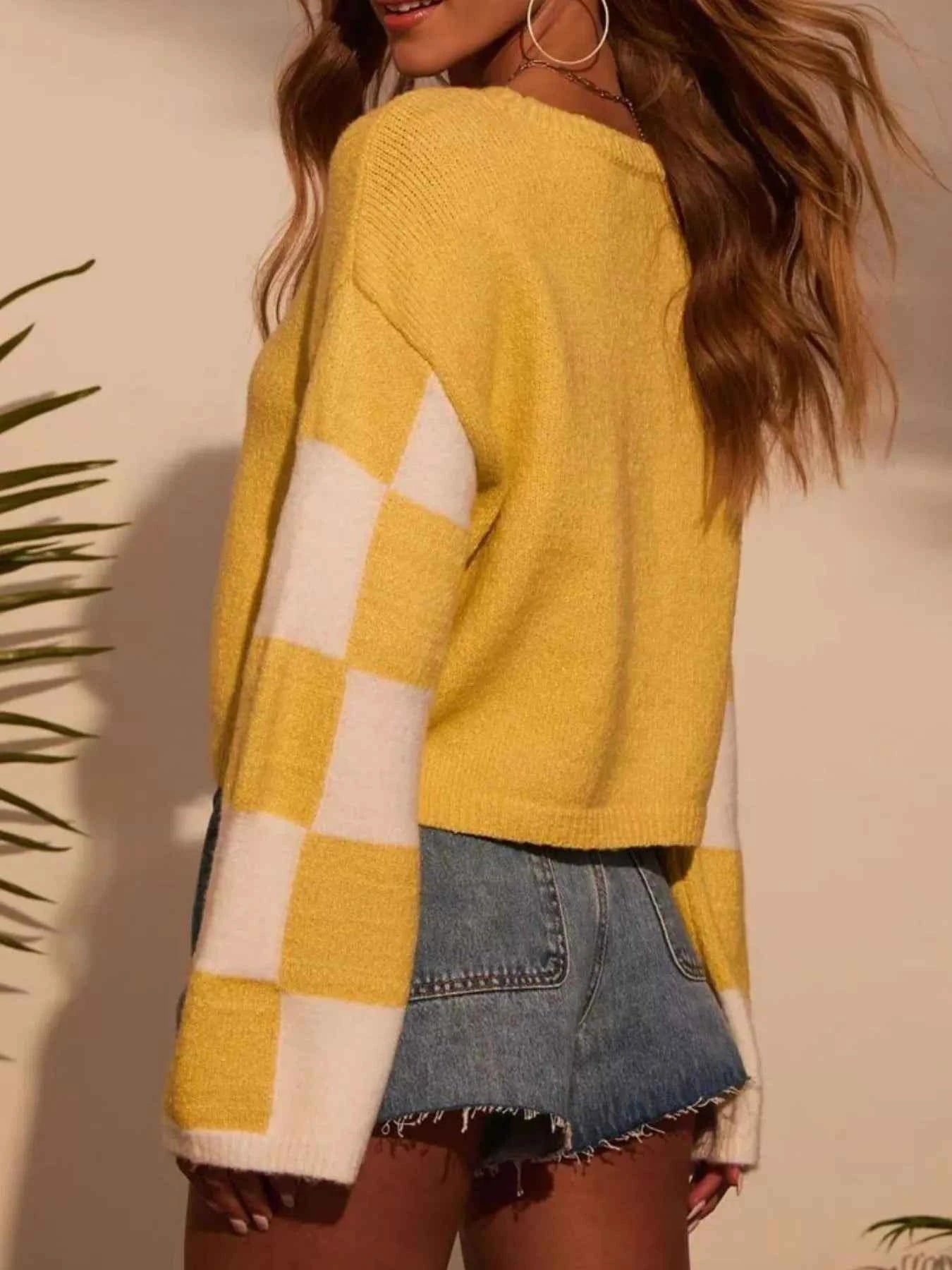Color Block Long Sleeve Sweater 5eacb614-cee4-4b84-9350-1e56fd8551ab-Max-Origin