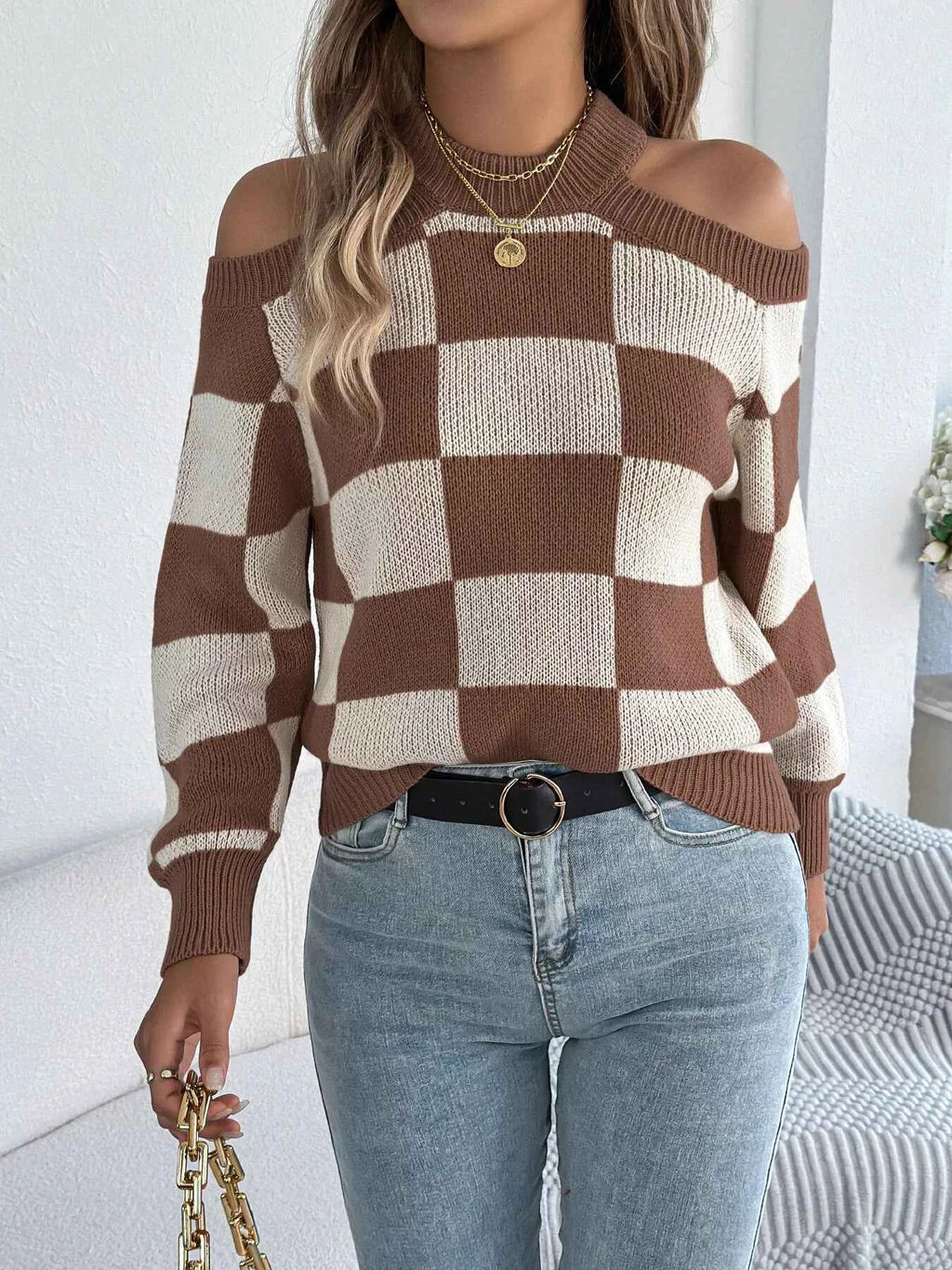 Cold Shoulder Checkered Long Sleeve Sweater 5f2d84d1ea8d439ab42dd1ab0fea89fe-Max-Origin