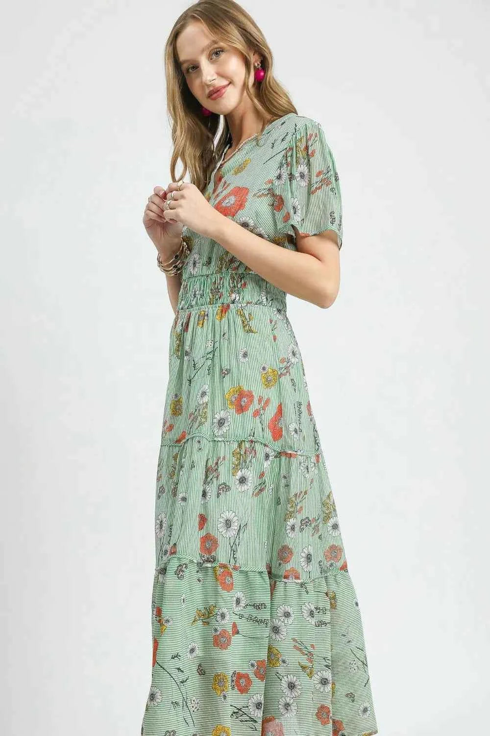 Umgee Smocked Waist Floral Short Sleeve Midi Dress 5f91b564-5dba-4c96-82f8-7277ddc0b309-Max-Origin