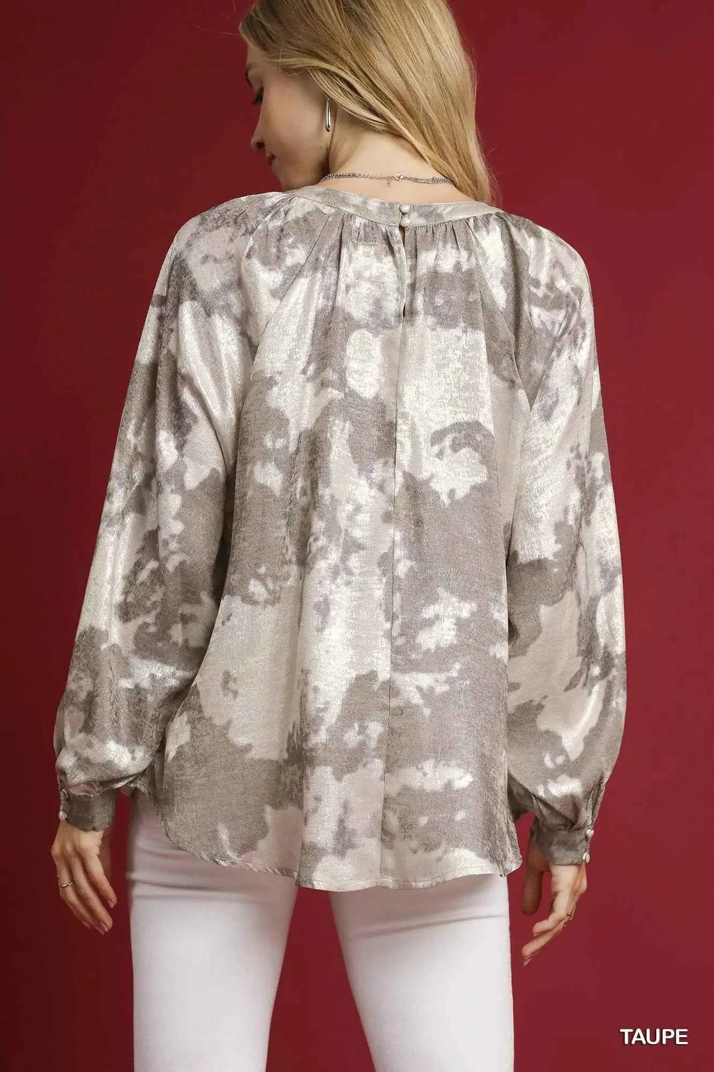 Umgee Full Size Metallic Fabric Blouse with Balloon Sleeves Plus Size 5fee4f6e-2c74-41db-8f62-1e68e9092cd5-Max-Origin