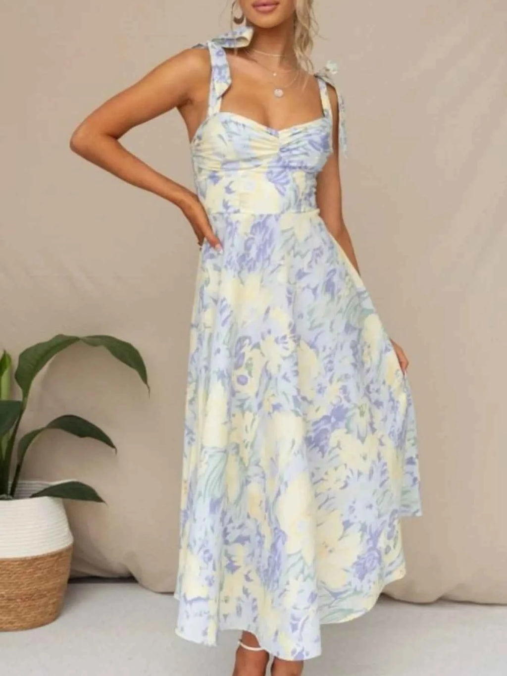 Floral Tie-Strap Sweetheart Neck Midi Dress Light Blue 6004e6d7-0264-450c-b34e-f2749b65fd5c-Max-Origin