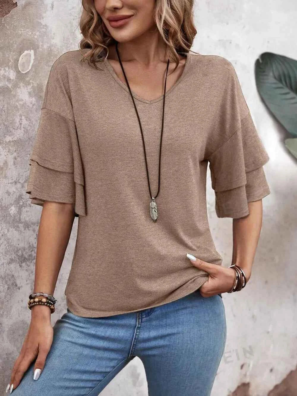 V-Neck Half Sleeve Blouse 602279e1-3da9-4db6-ad6f-657a37e9ceb8-Max