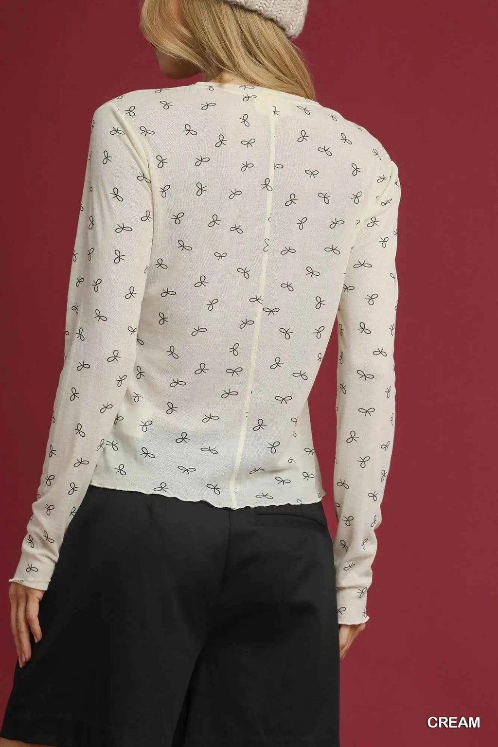 Umgee Bow Print Lightweight Knit Top 612b12f0-9219-4068-8c01-2fd2e6b9113d-Max-Origin