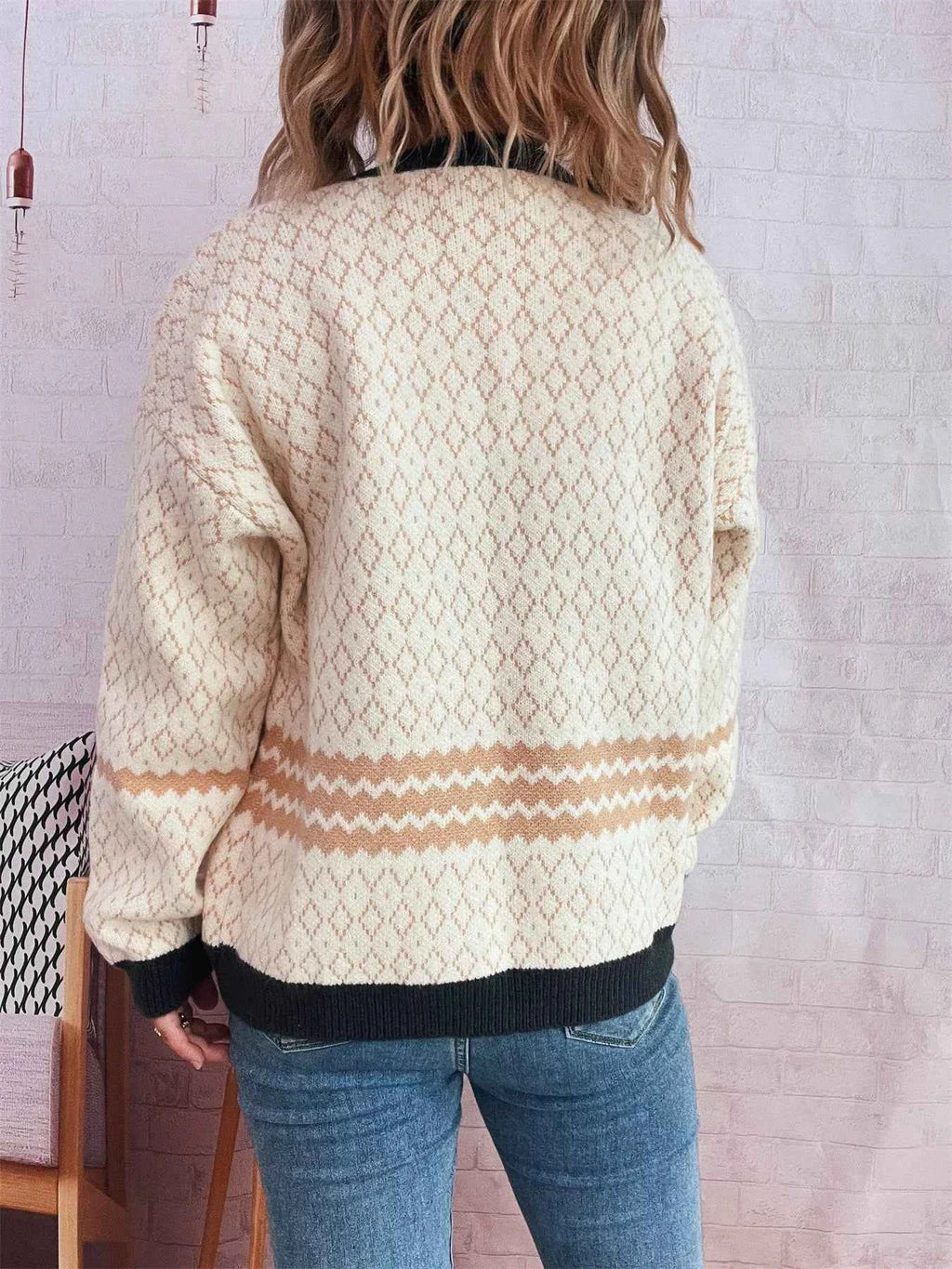 Geometric Pattern Button Up Cardigan 61f1b30f44db4015aeea9e18e2e099ef-Max-Origin