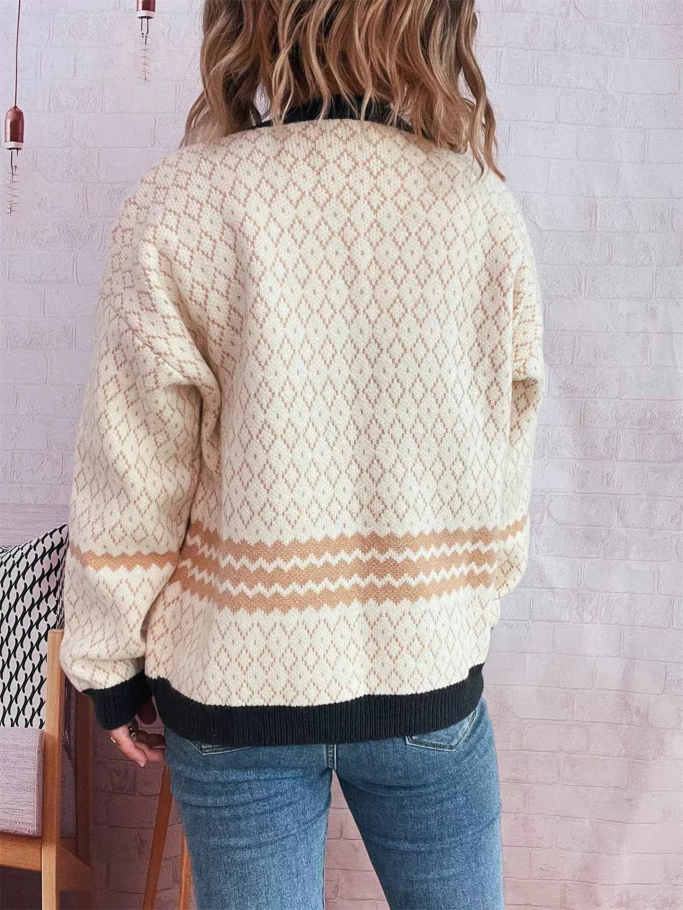 Geometric Pattern Button Up Cardigan 61f1b30f44db4015aeea9e18e2e099ef-Max-Origin