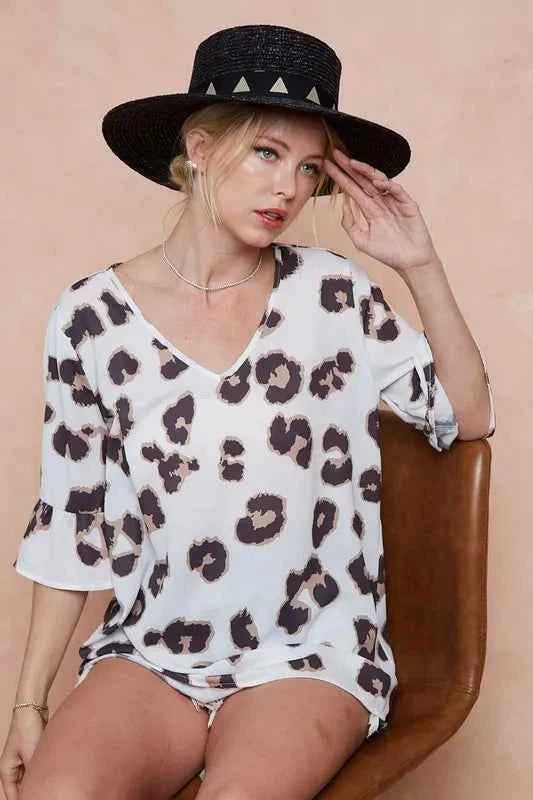 BiBi Leopard Printed V Neck Woven Top with Ruffled 638b60898ab144db827c5c9296ae31c0-Max-Origin